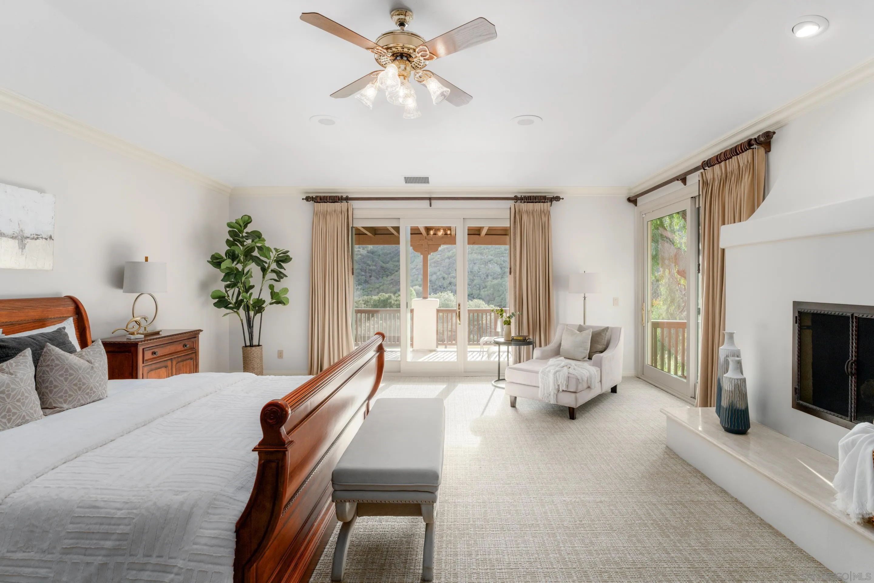 https://cdn.realtyfeed.com/cdn/127/250017120/625044ee215bda5a26f0a059e173208b.webp