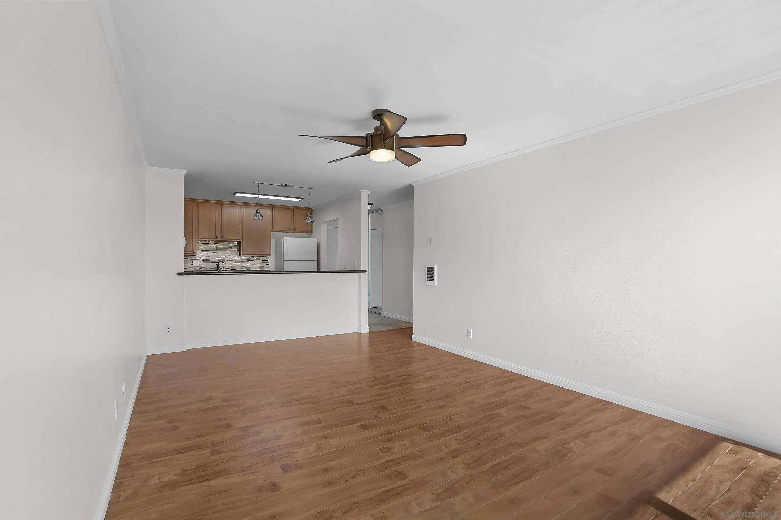 Photo #3: 250017155 Listing 