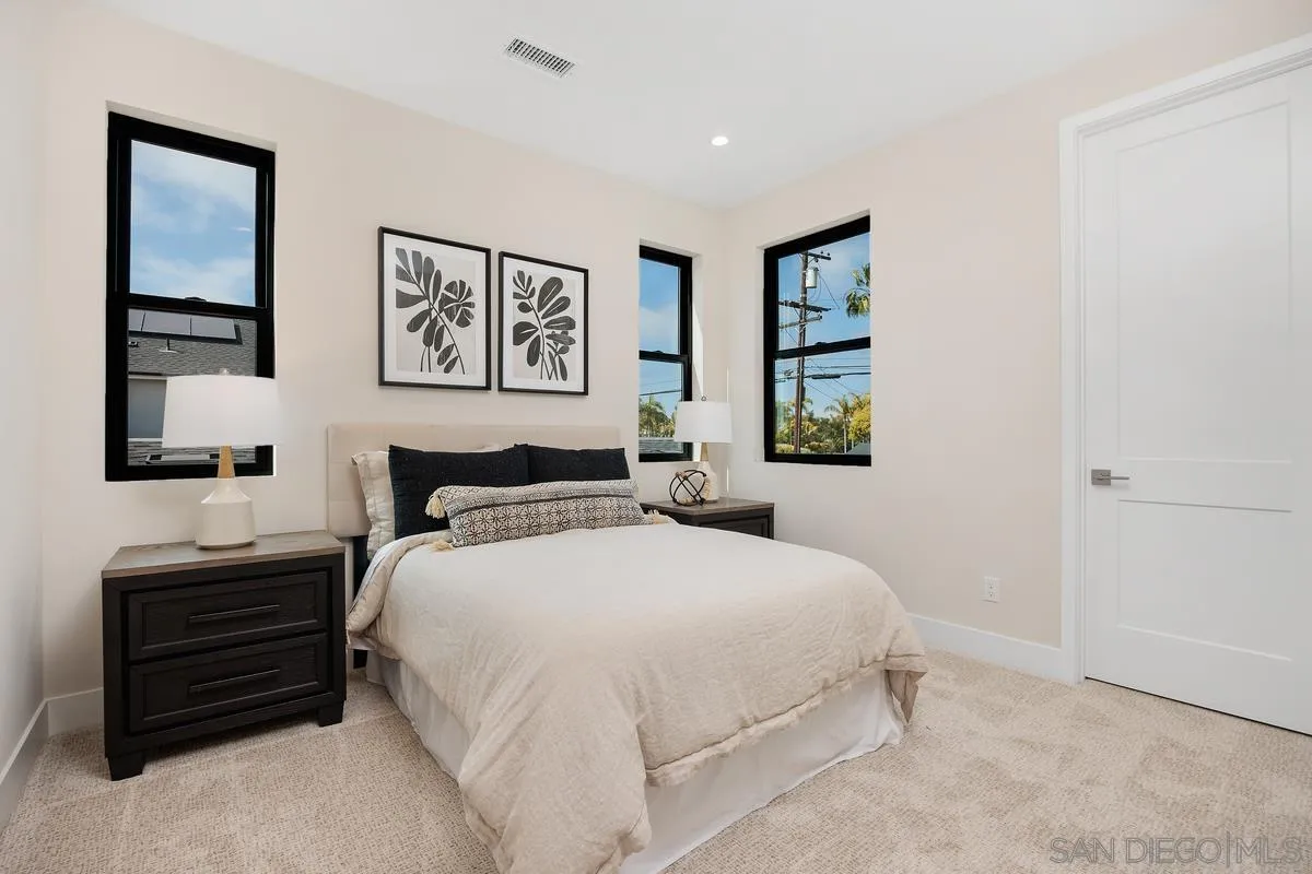 https://cdn.realtyfeed.com/cdn/127/250017163/4eeae64234fe47db0189cca15fa10c8e.webp