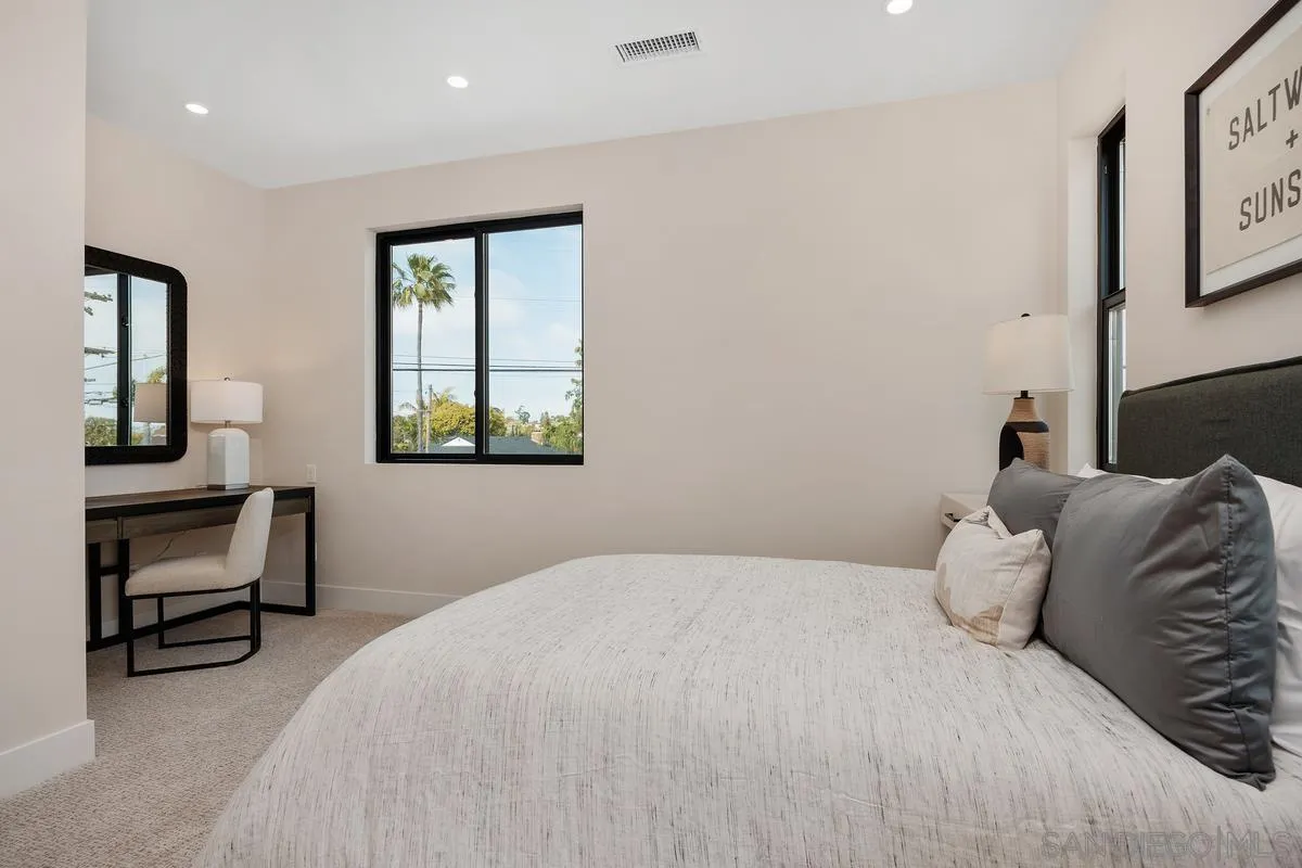 https://cdn.realtyfeed.com/cdn/127/250017163/95b5866bf5b023336b4c362fb807f953.webp