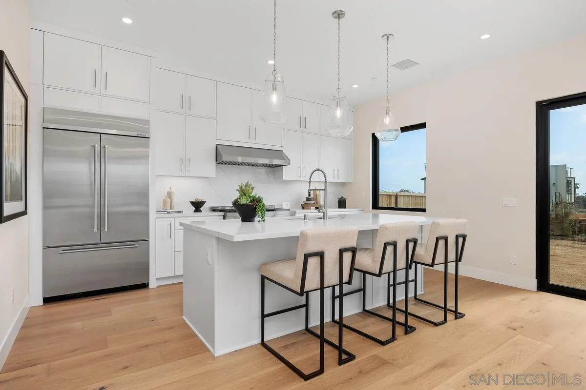 https://cdn.realtyfeed.com/cdn/127/250017163/9a54bb23e5ae42282c243a3b60796f06.webp