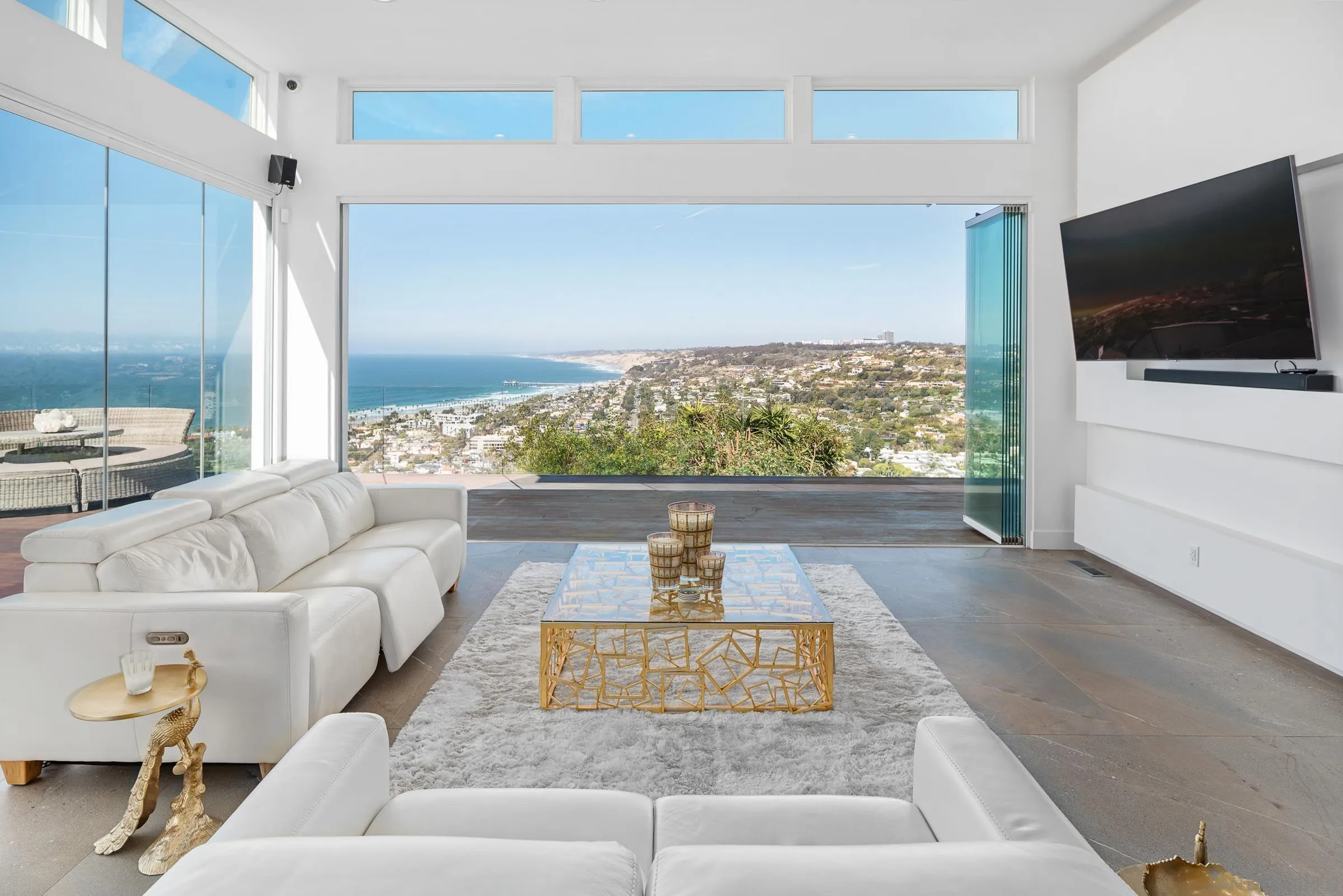 https://cdn.realtyfeed.com/cdn/127/250017196/27f591bd01577d9d1c6da286d0781625.webp