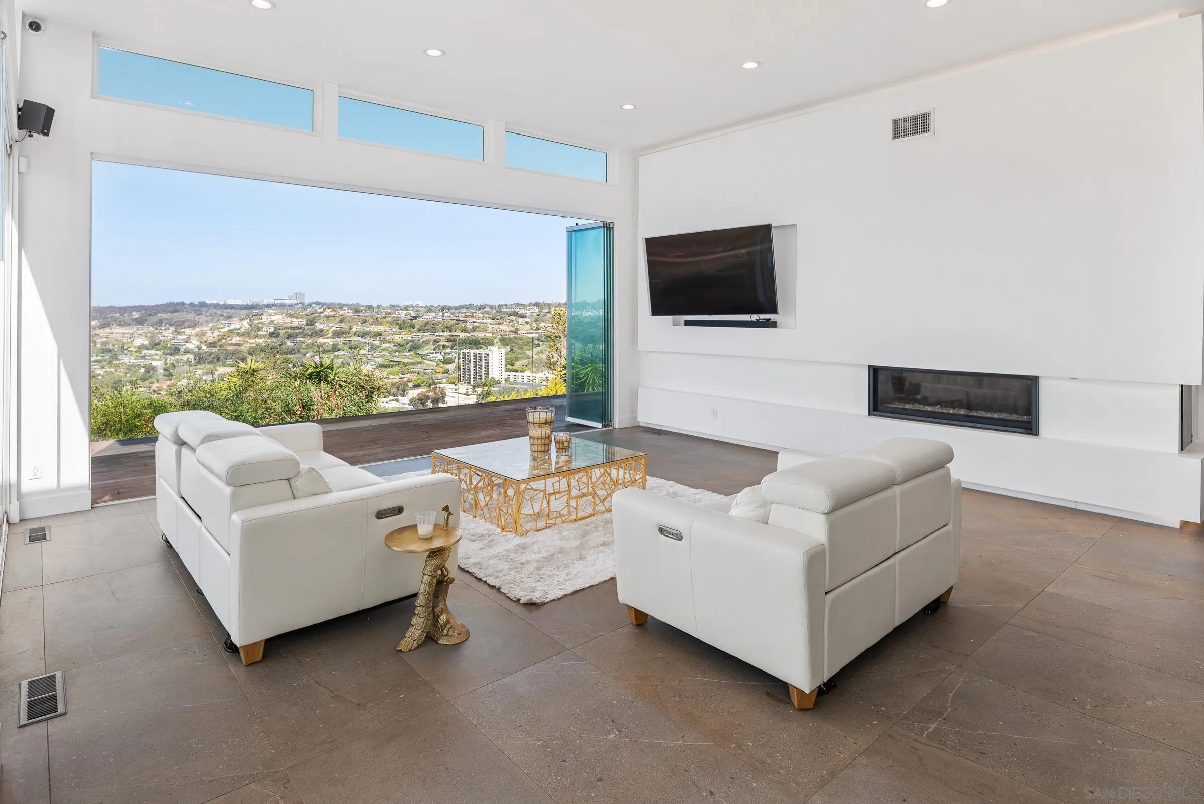 https://cdn.realtyfeed.com/cdn/127/250017196/6b692fcb7017936f339cdf786f6263c4.webp
