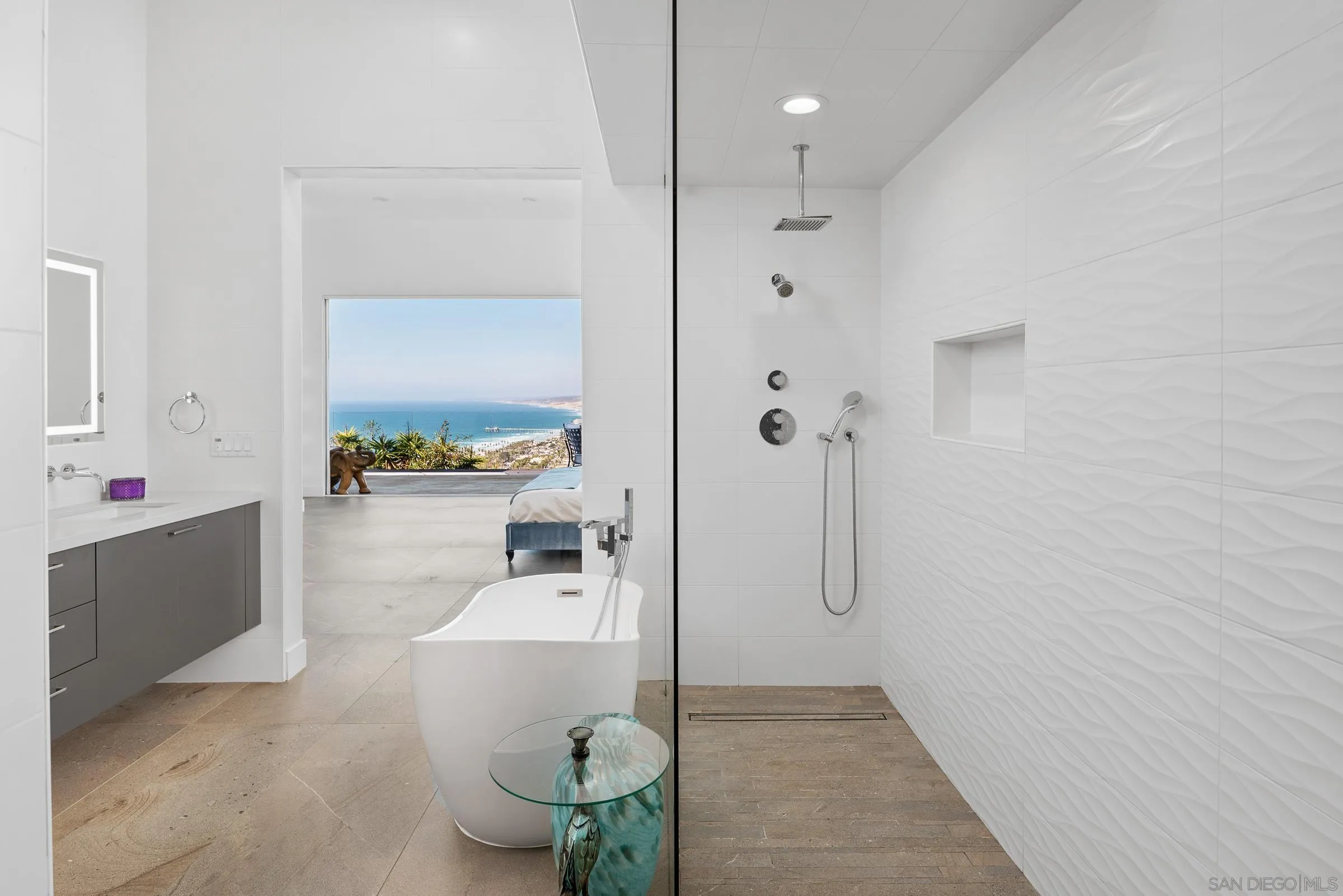 https://cdn.realtyfeed.com/cdn/127/250017196/6fcdb2f9ca5770cf32e5742b5ab9ef7c.webp