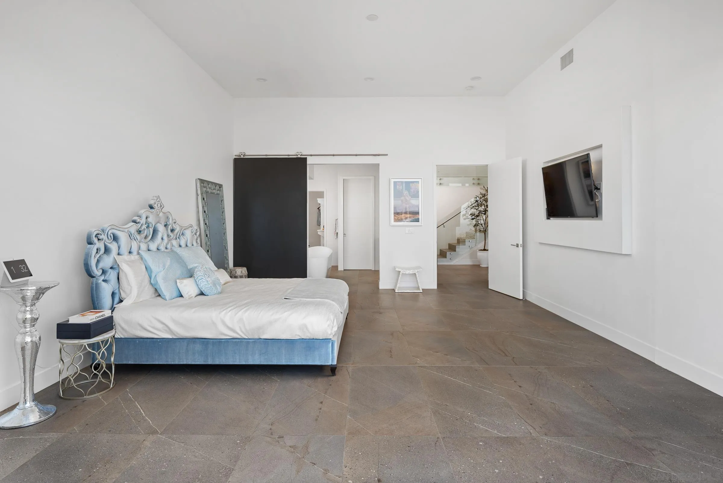 https://cdn.realtyfeed.com/cdn/127/250017196/a22651e56deb0d64521bc9e744edd8de.webp