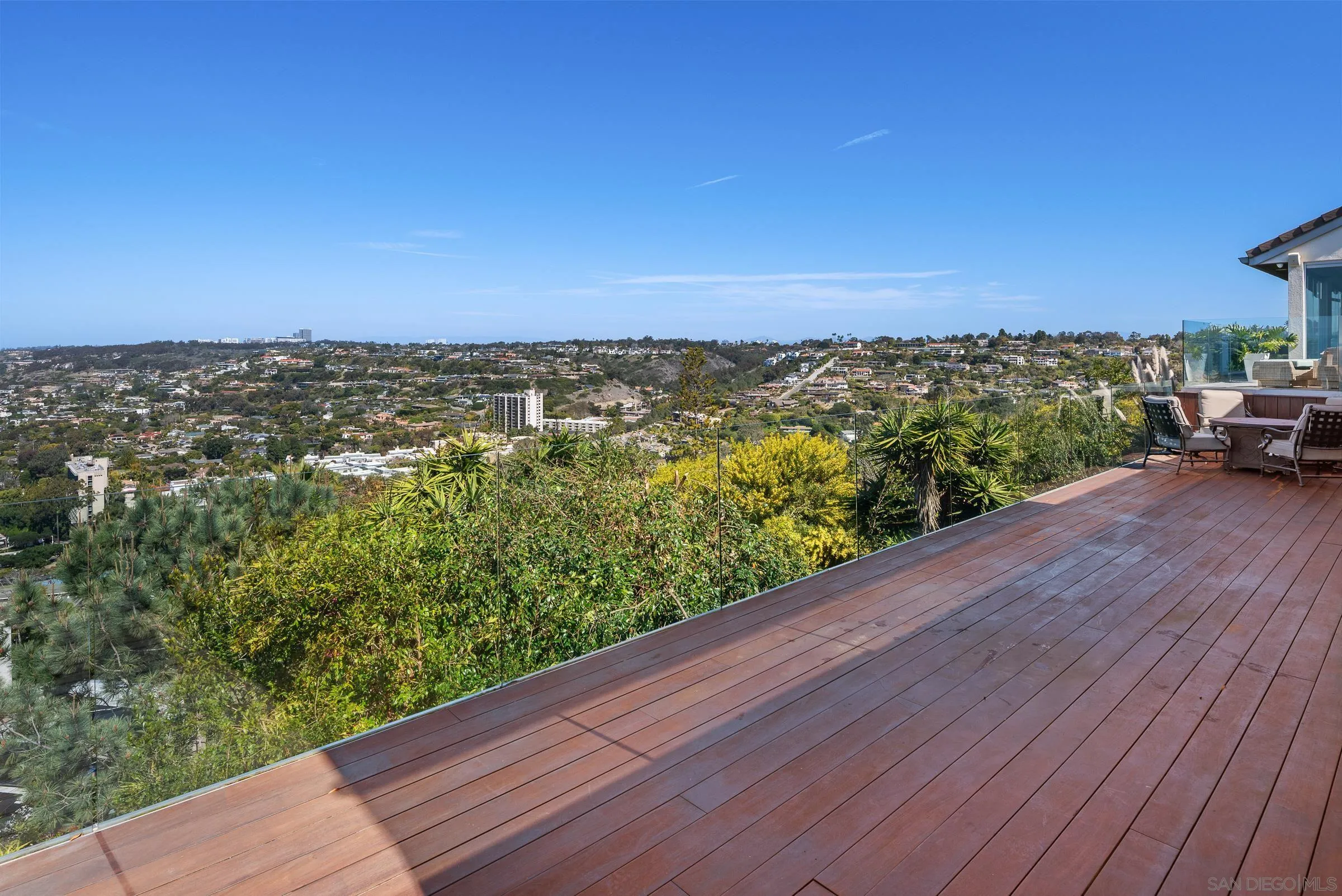 https://cdn.realtyfeed.com/cdn/127/250017196/ede49ea452f7601066ad92d3b5a6a757.webp
