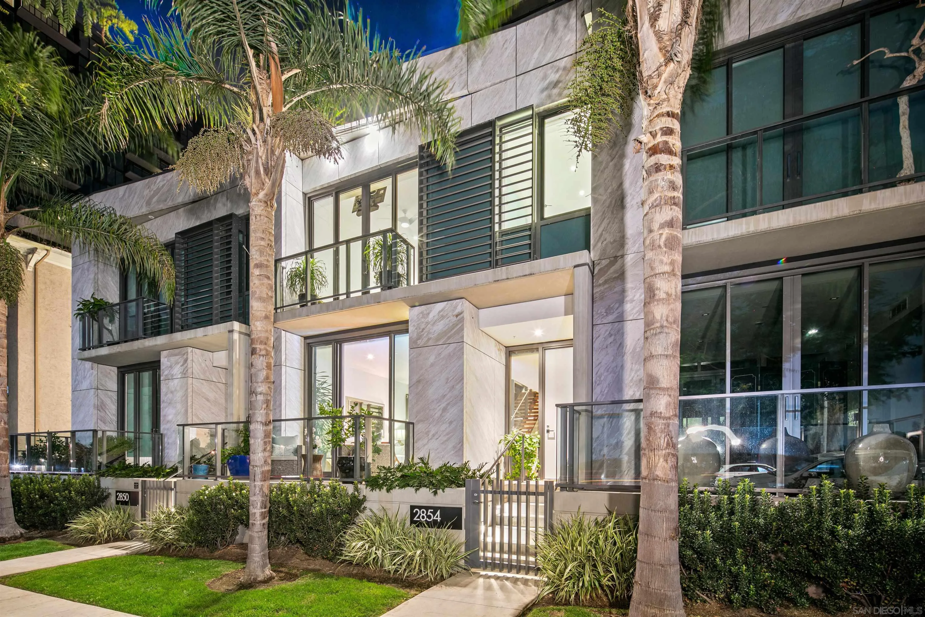 MLS: 250017304 Condo For Sale