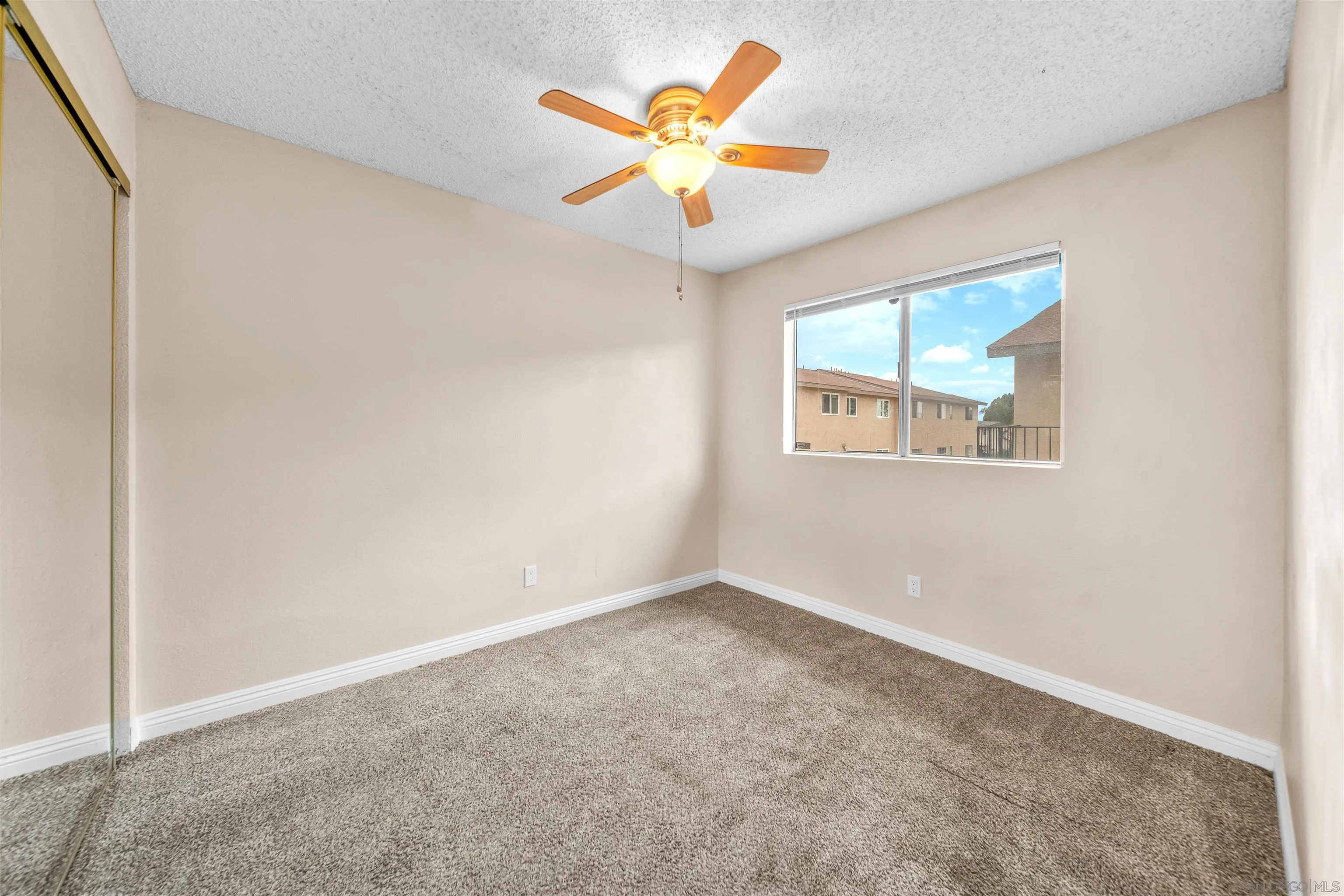 Photo #5: 250017422 Listing 