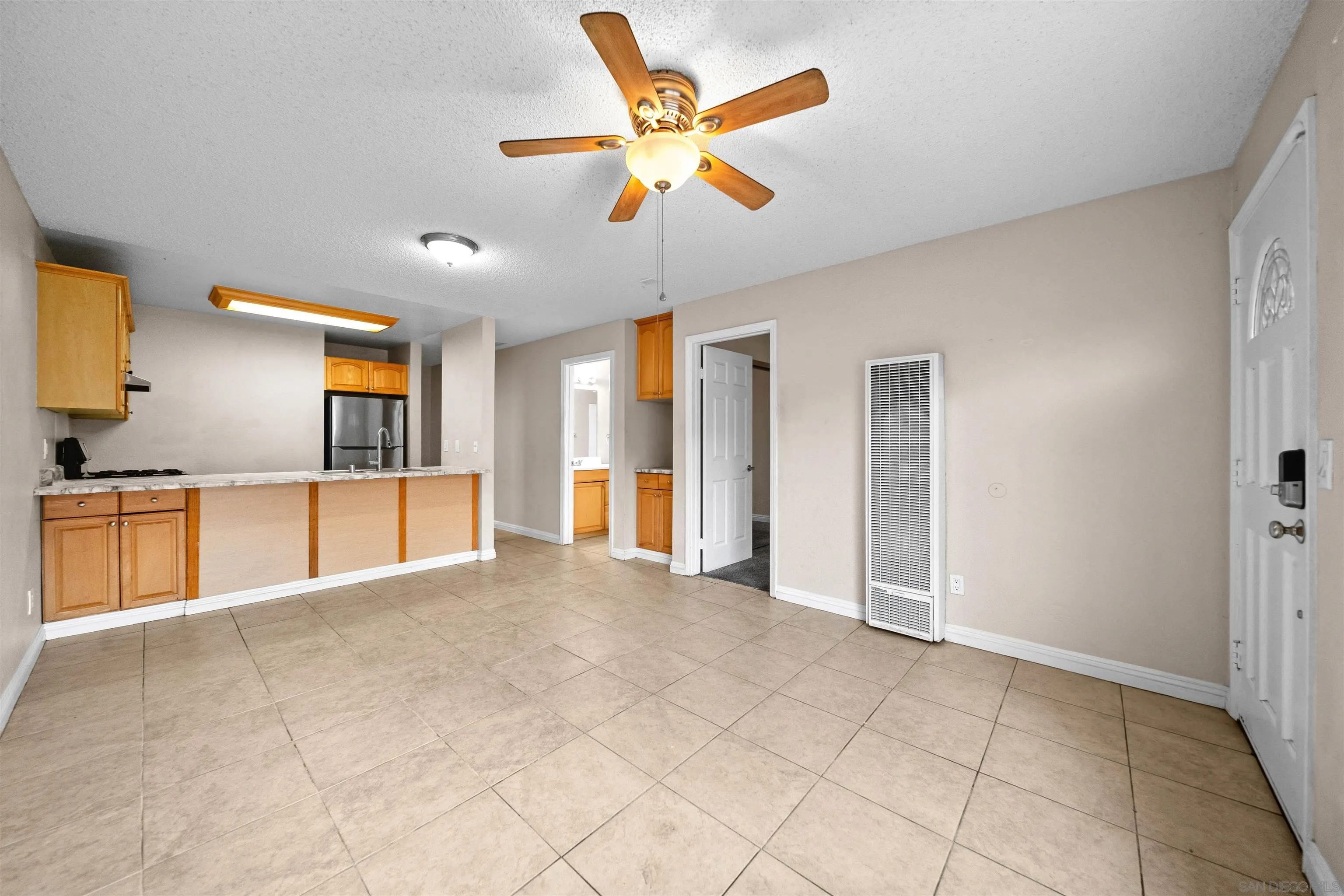 Photo #2: 250017422 Listing 
