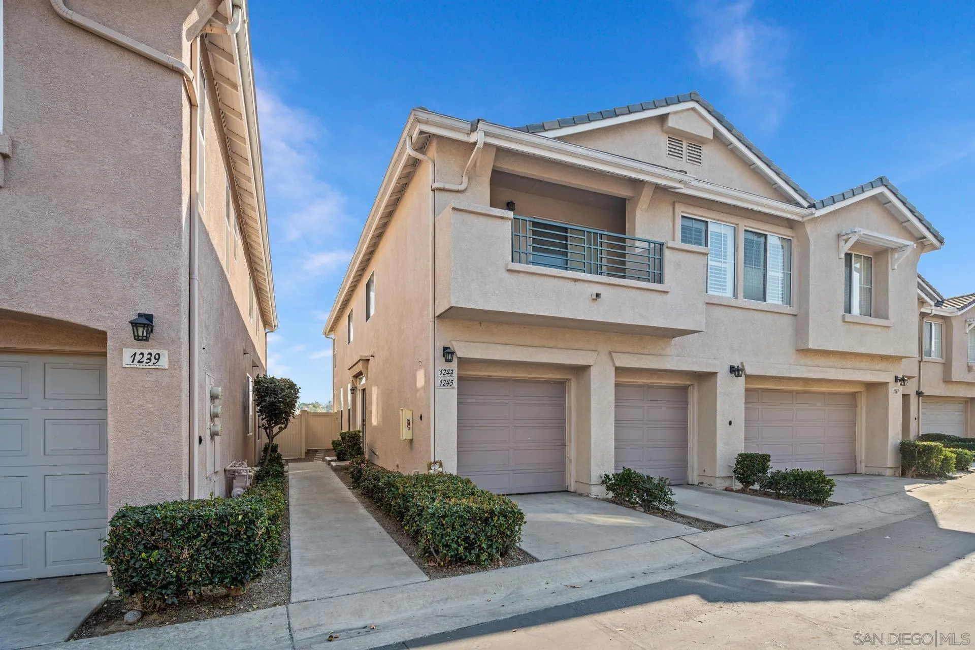Photo #2: 250017424 Listing 