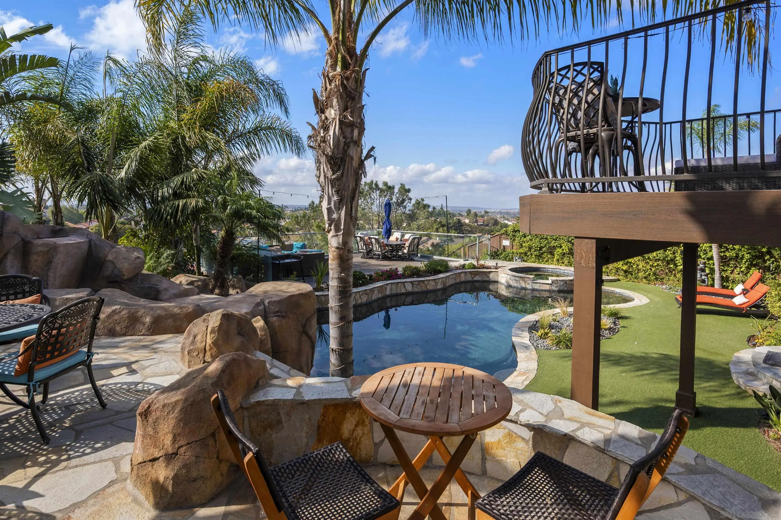 https://cdn.realtyfeed.com/cdn/127/250017441/97e9a5dbb2a713e933310671a100aea7.webp