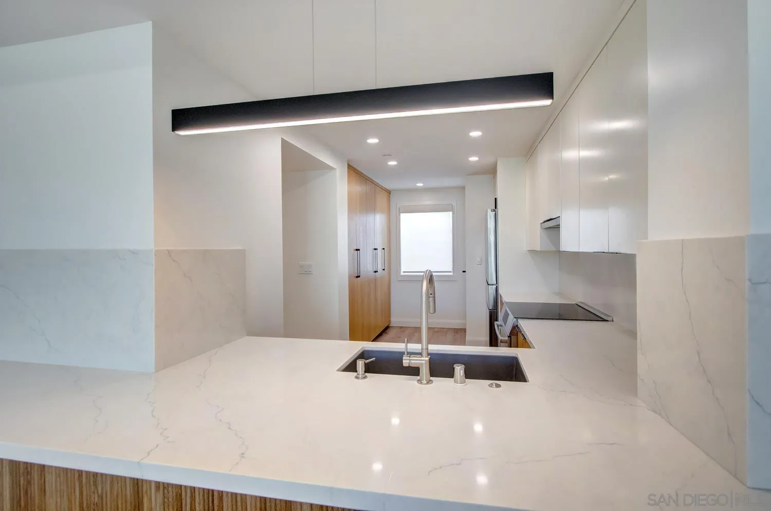 Photo #3: 250017445 Listing 