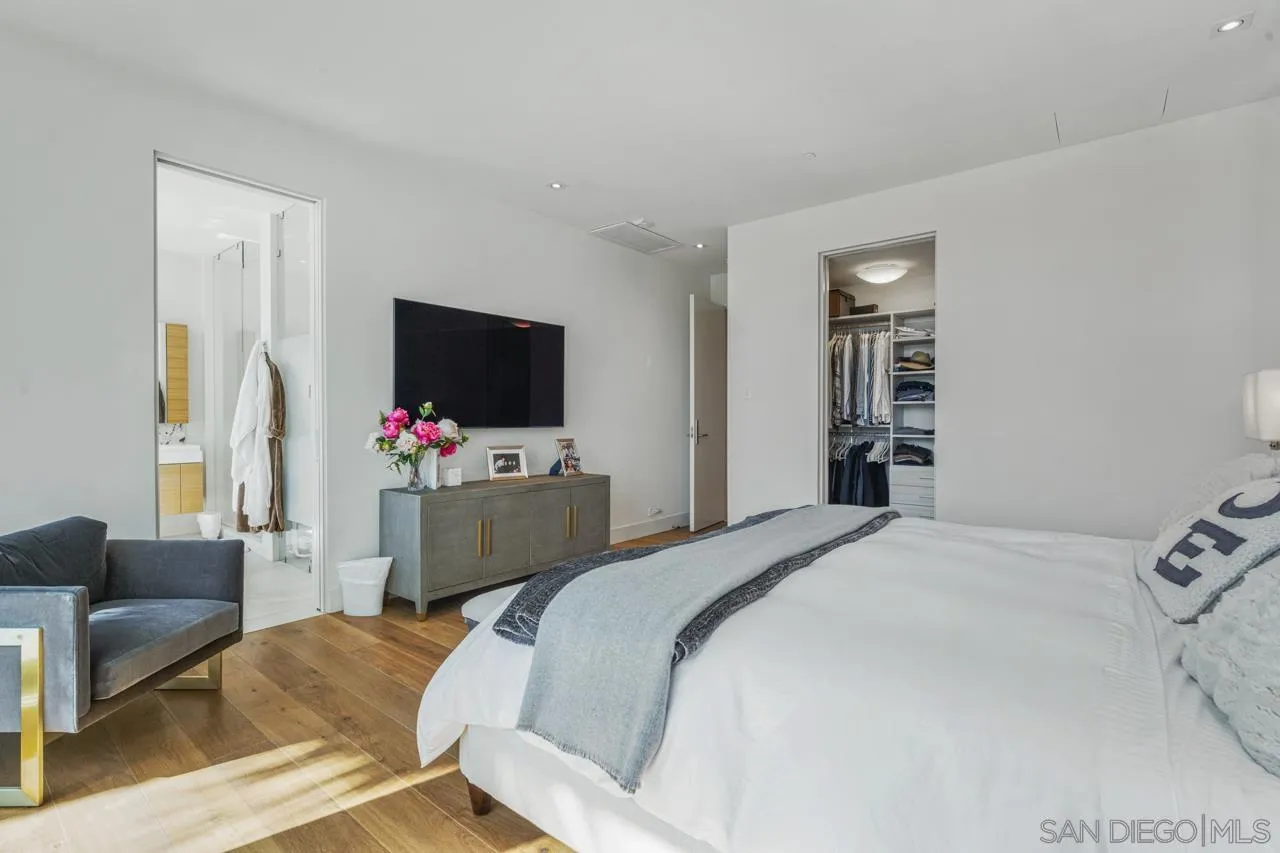 https://cdn.realtyfeed.com/cdn/127/250017454/5f8b94915015d06d0b6ead1670ca0473.webp