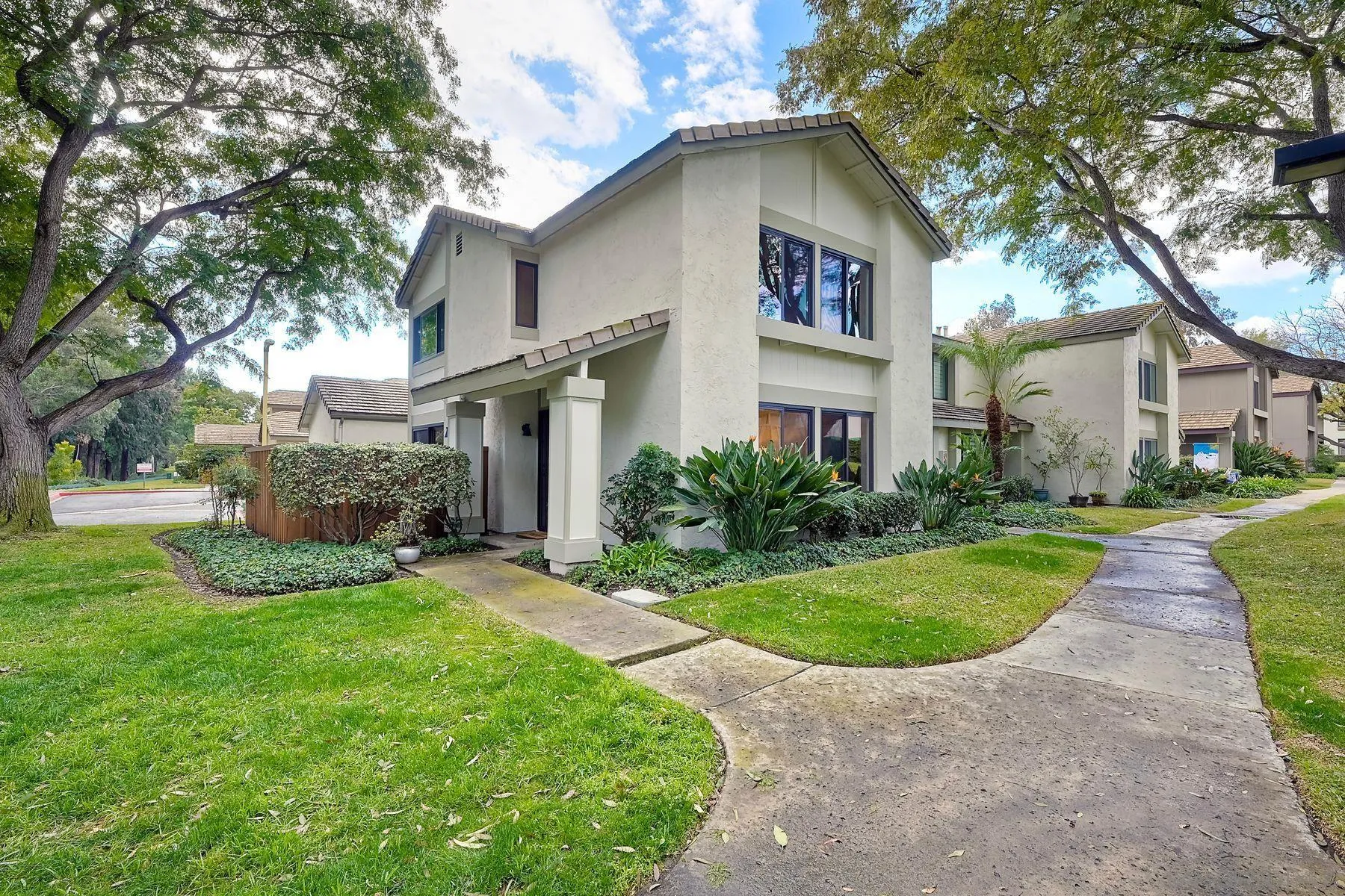 MLS: 250017570 Condo For Sale