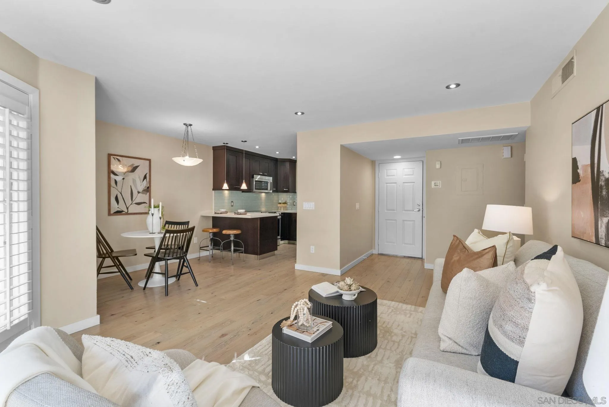 Photo #4: 250017595 Listing 