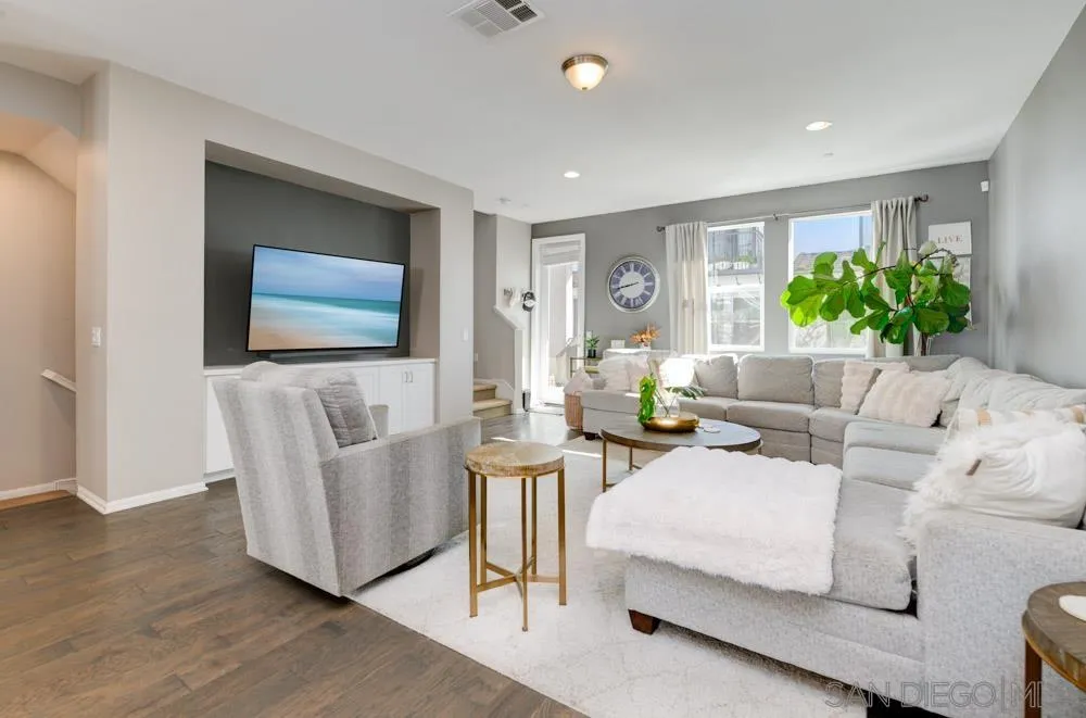 More Details about MLS # 250017618 : 1851 SEA ROCKET LN