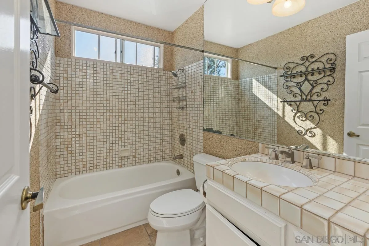 Photo #17: 250017705 Listing: Photo #17