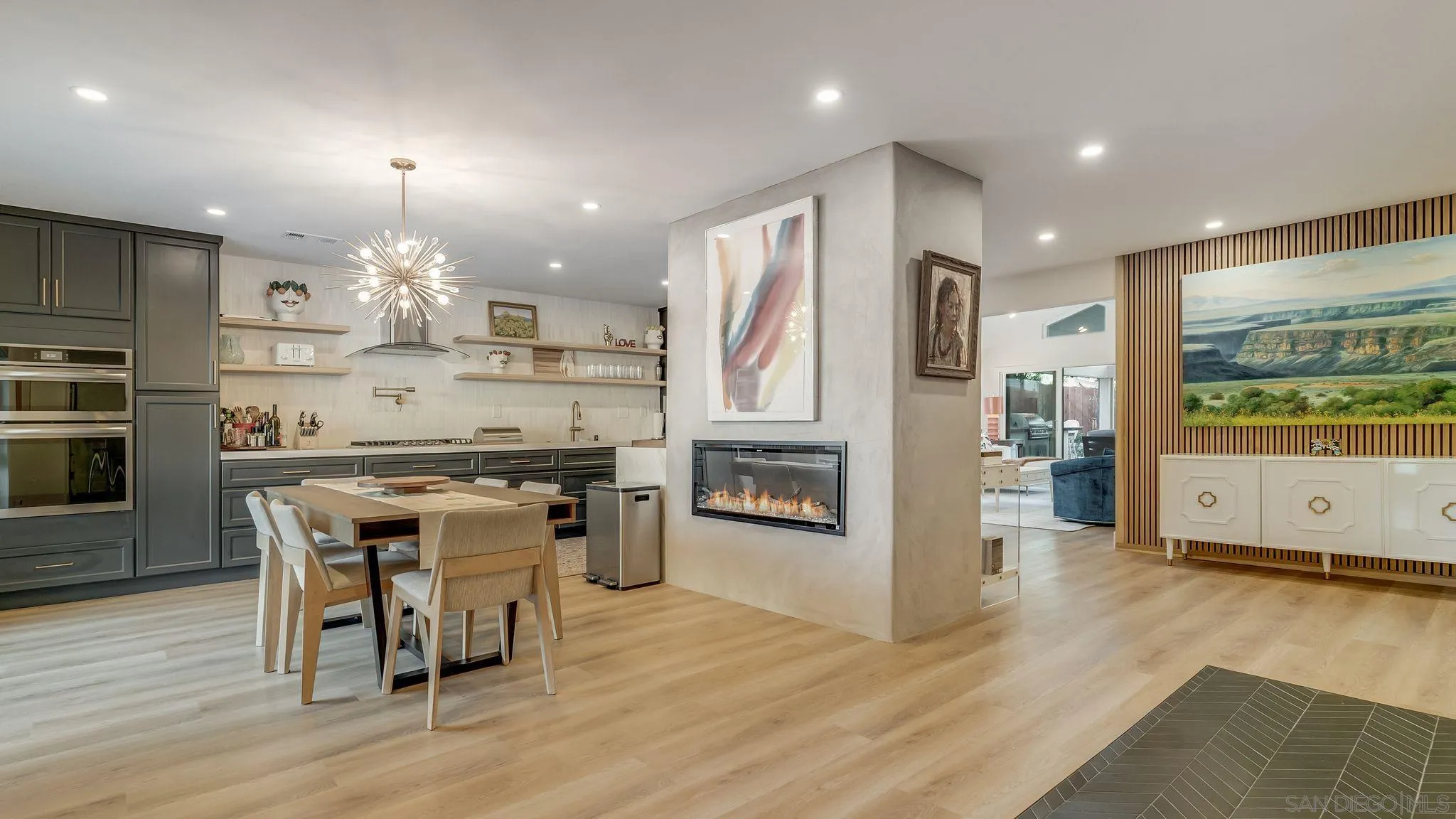 https://cdn.realtyfeed.com/cdn/127/250017844/03c9abf2f935f1bd6d1d7f4ceca3198d.webp
