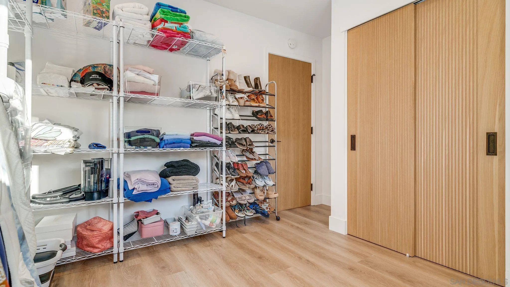 https://cdn.realtyfeed.com/cdn/127/250017844/88fa6ab350eecba54c93228f341b3d3c.webp
