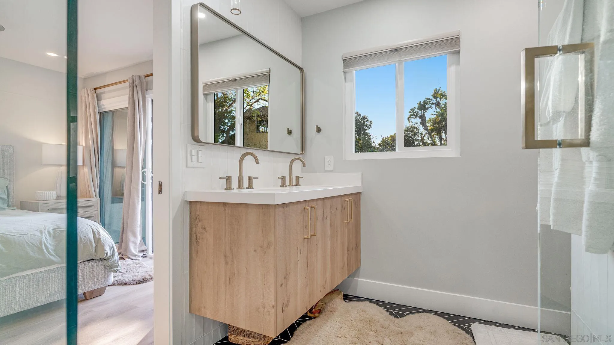 https://cdn.realtyfeed.com/cdn/127/250017844/d2bf4fce02cd8083640a44d6ac03c2aa.webp
