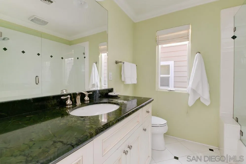 https://cdn.realtyfeed.com/cdn/127/250017905/5079e47fa5623aa578c825bd332cccd5.webp