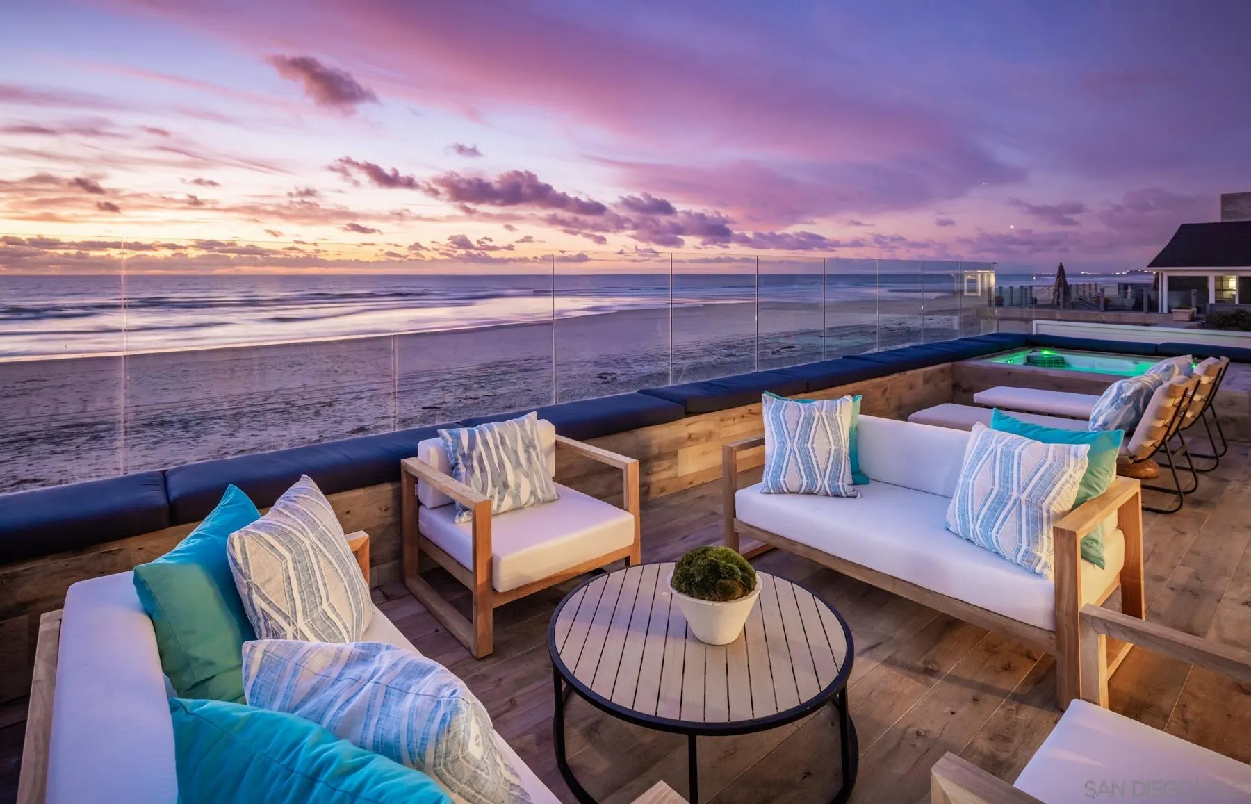 https://cdn.realtyfeed.com/cdn/127/250017931/2fba24d35cb12c2dc8f8a6451c627d79.webp