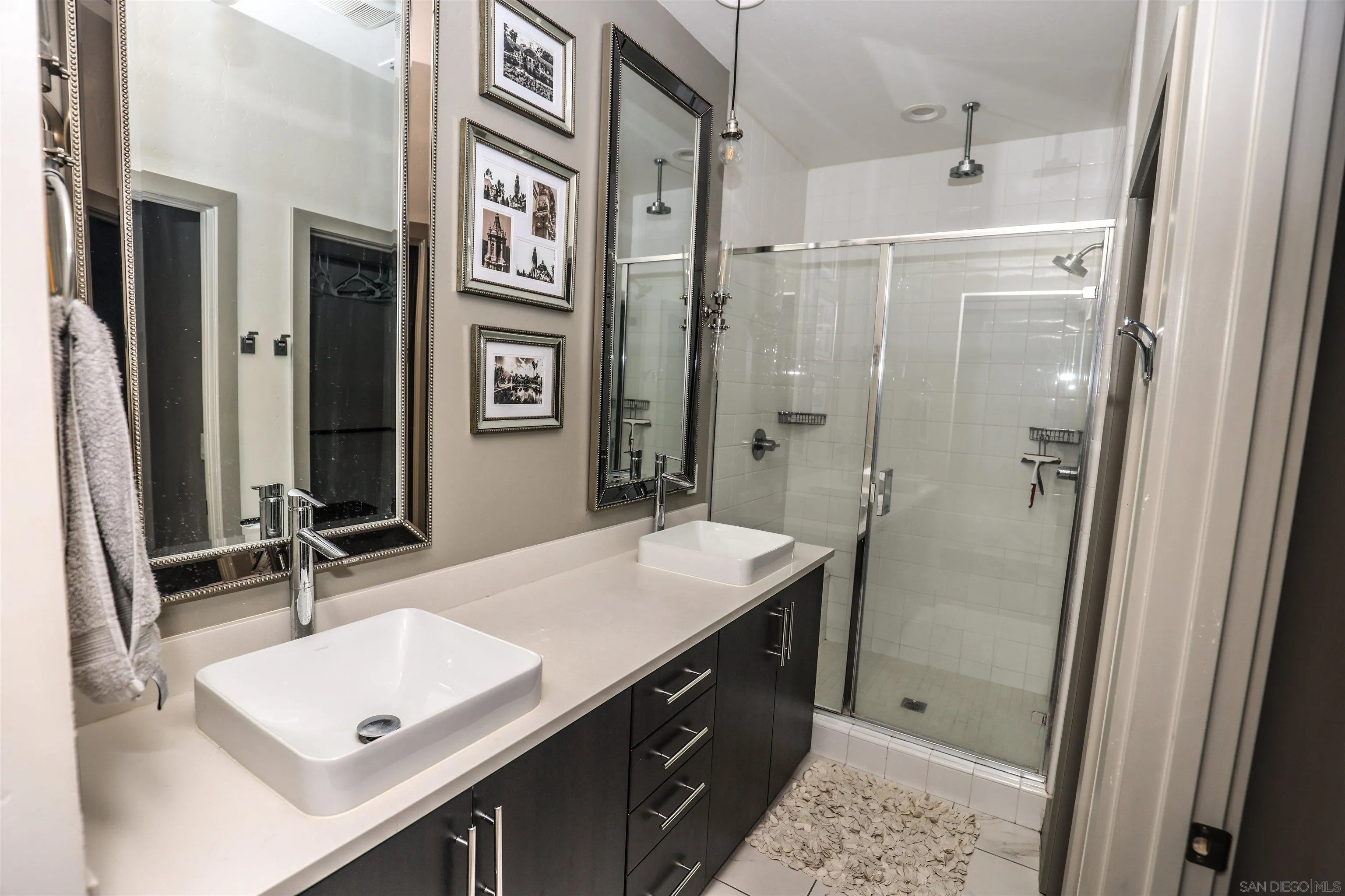https://cdn.realtyfeed.com/cdn/127/250017941/0cf9c32fd9e5e40f6a57f94570a3b488.webp