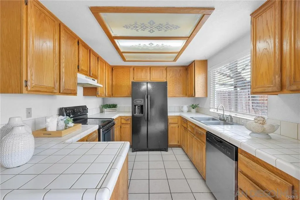 Photo #5: 250017968 Listing 