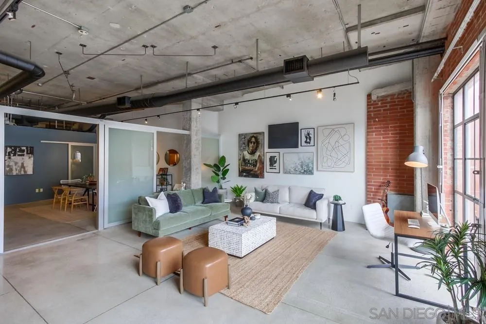 More Details about MLS # 250017983 : 3940 7TH AVE UNIT CS2