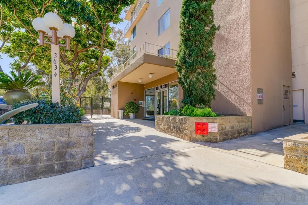Photo #2: 250018054 Listing 
