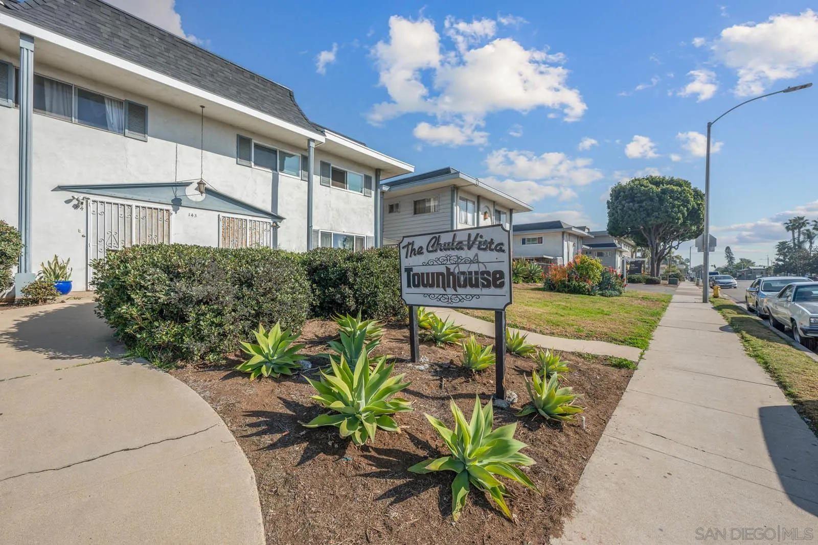 More Details about MLS # 250018084 : 149 4TH AVE UNIT 19