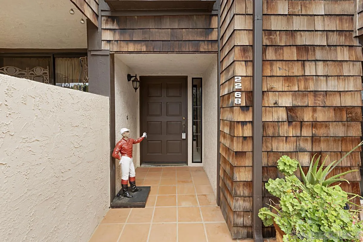 Photo #5: 250018106 Listing 