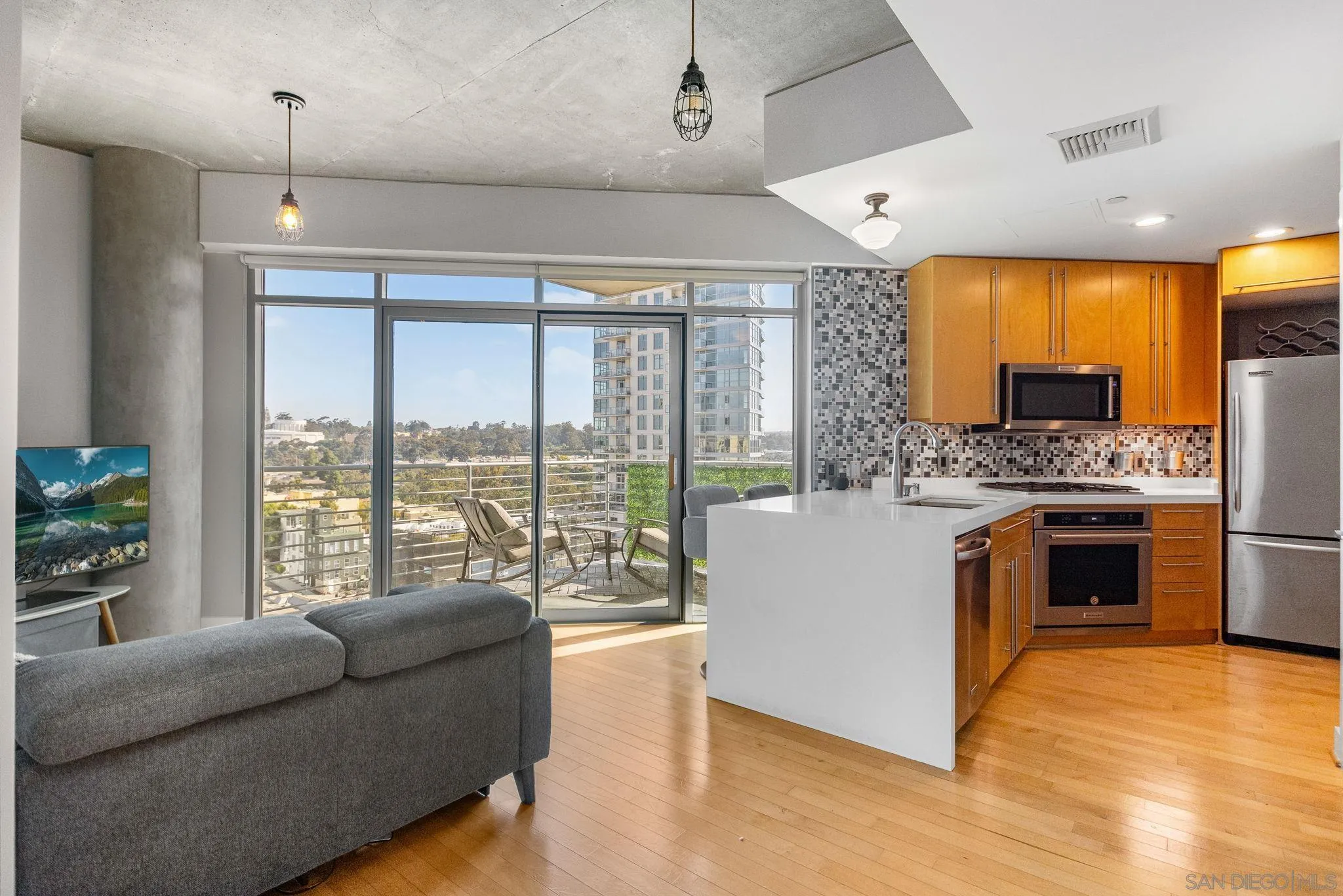 Photo #4: 250018298 Listing 