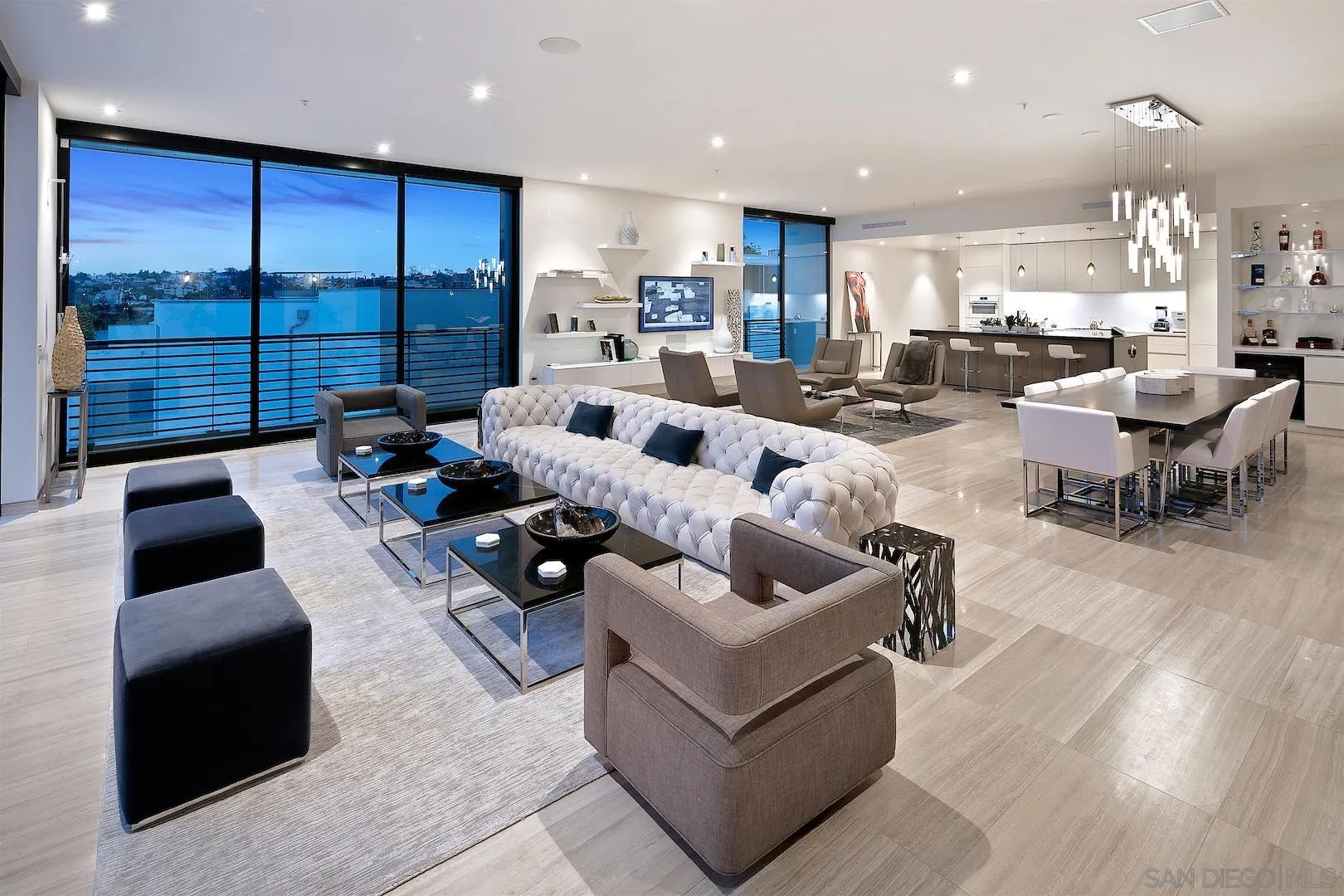 Photo #6: 250018319 Listing 