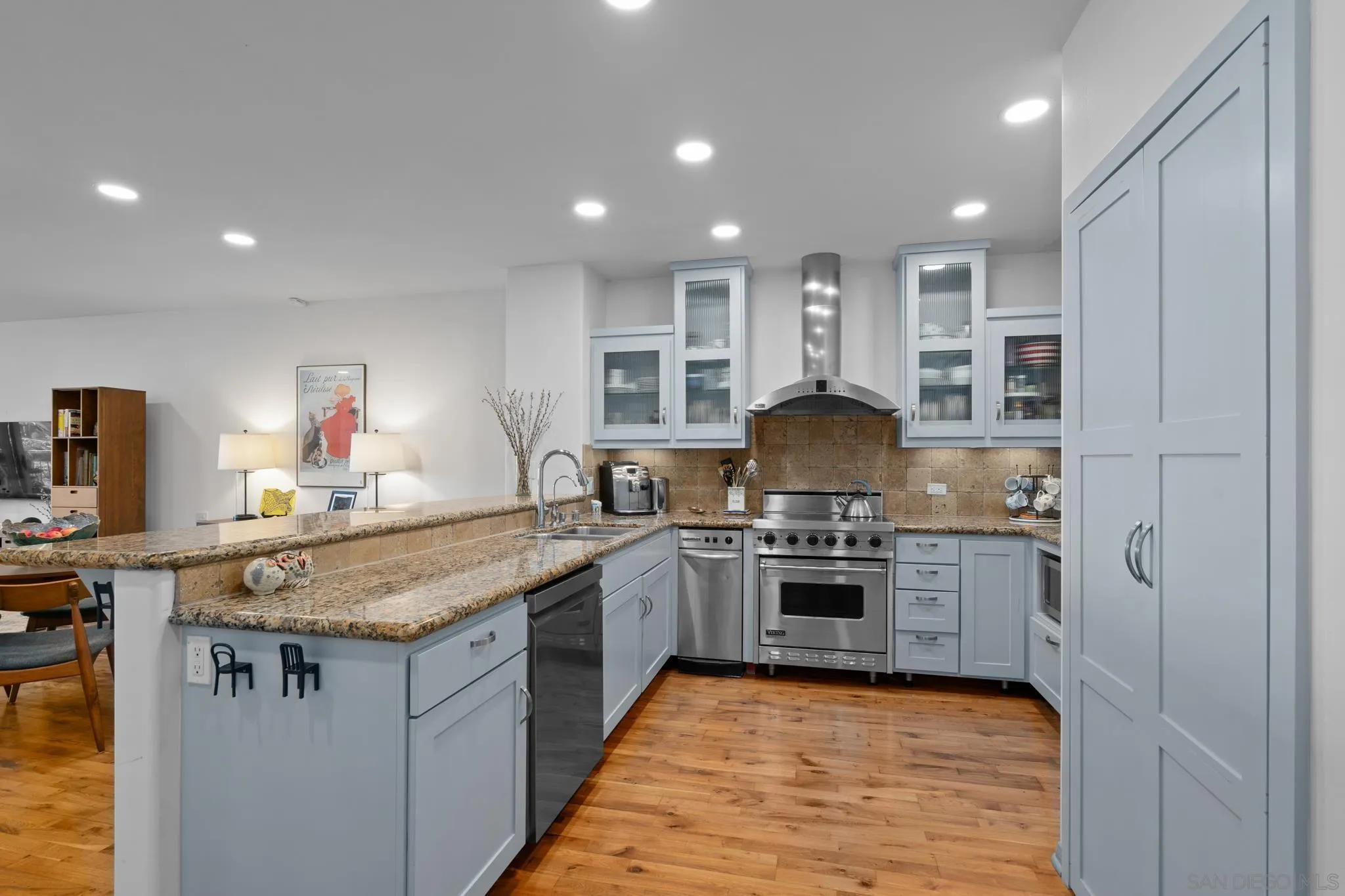 Photo #5: 250018330 Listing 