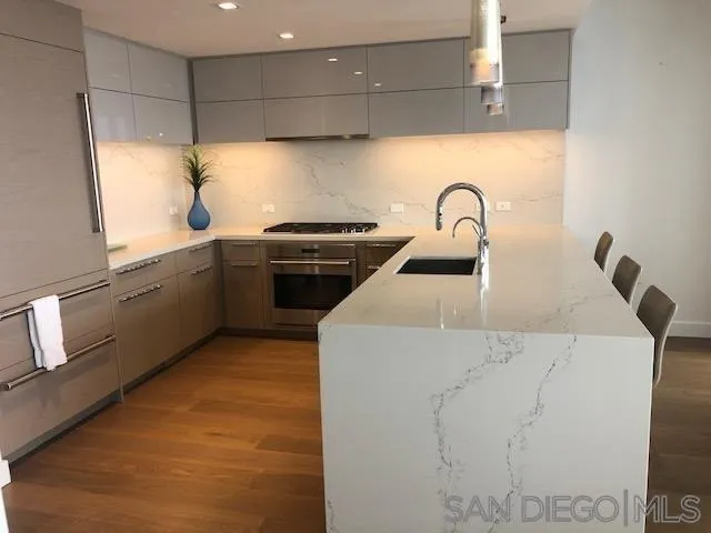 Photo #3: 250018377 Listing 