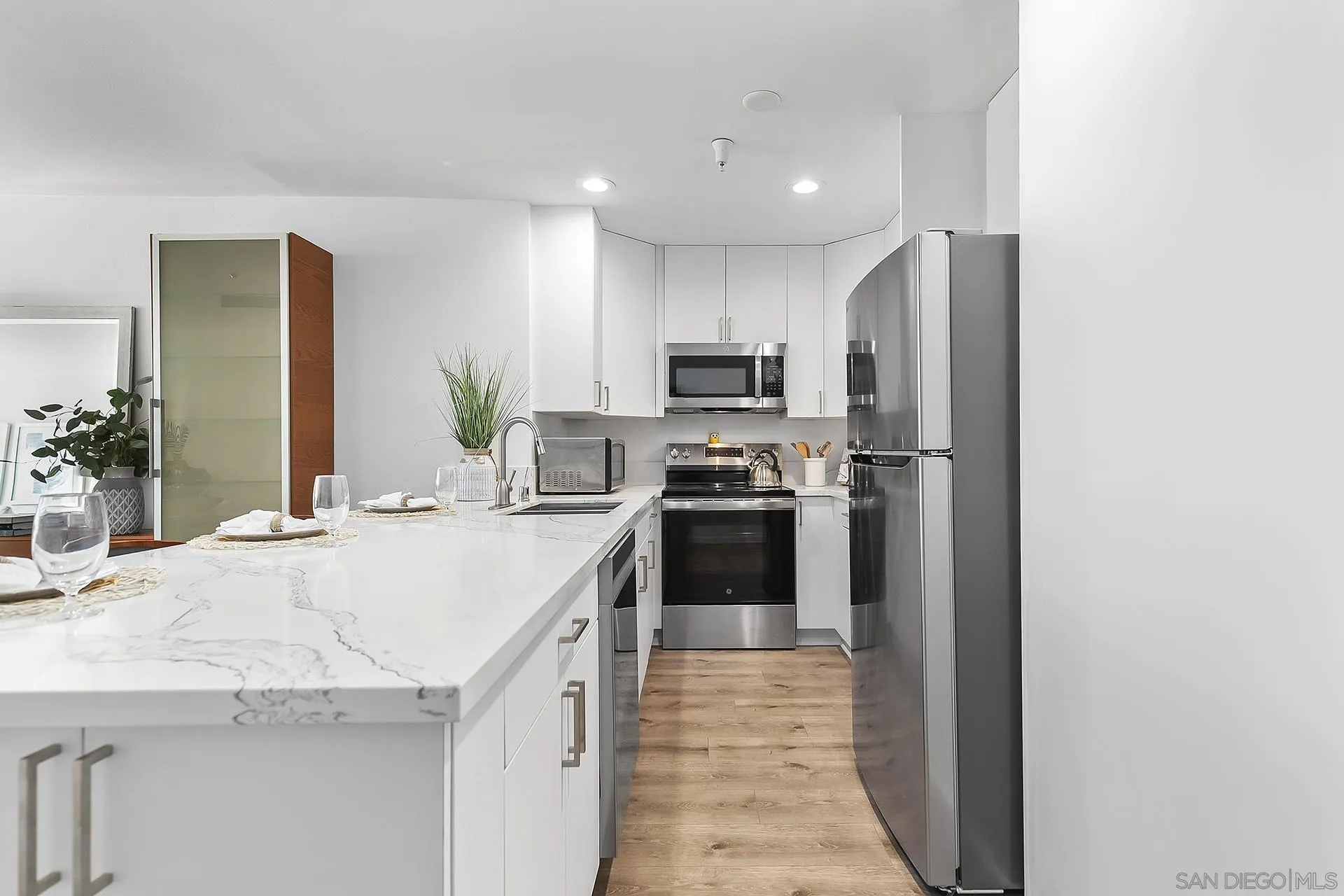Photo #5: 250018445 Listing 