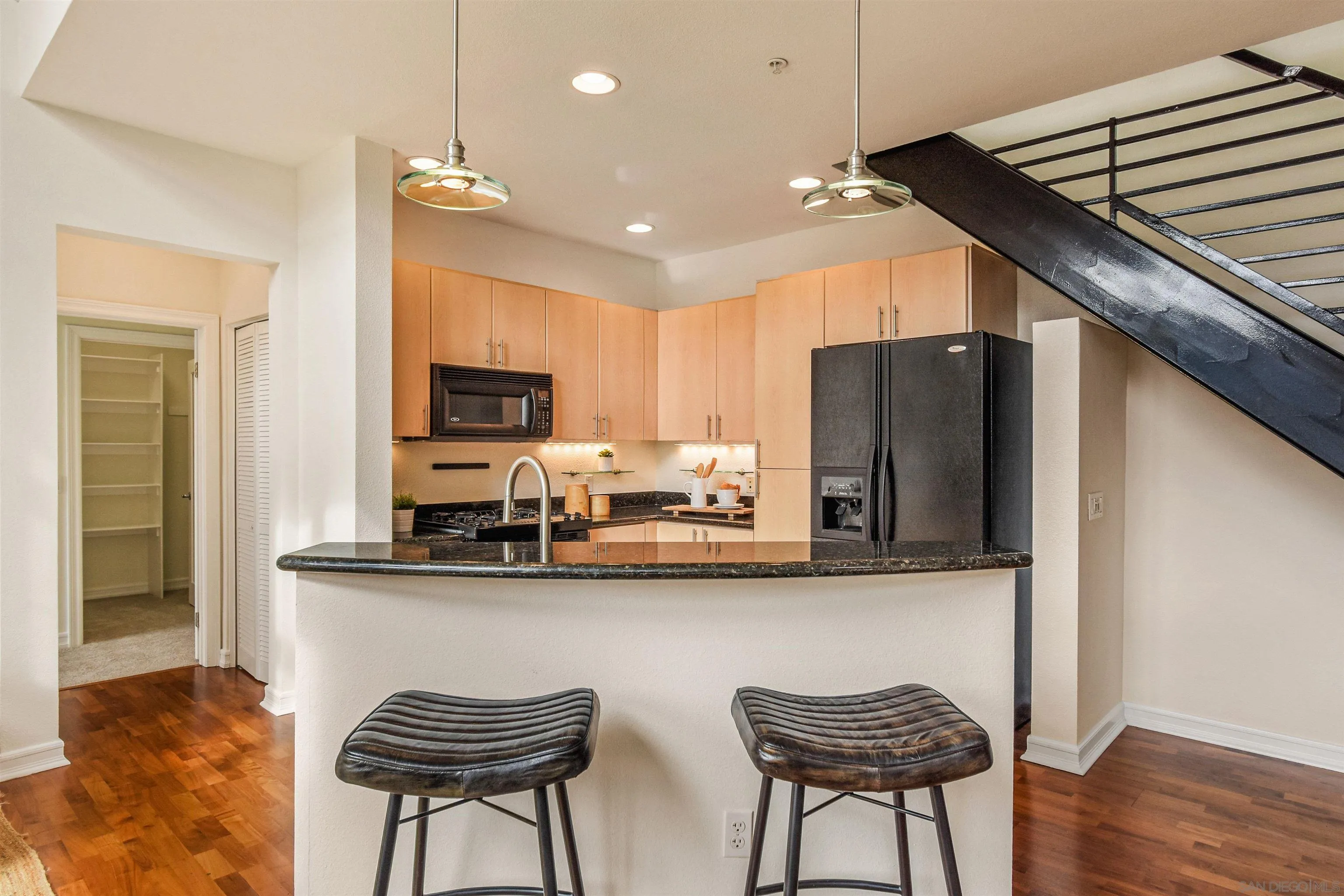 Photo #6: 250018486 Listing 