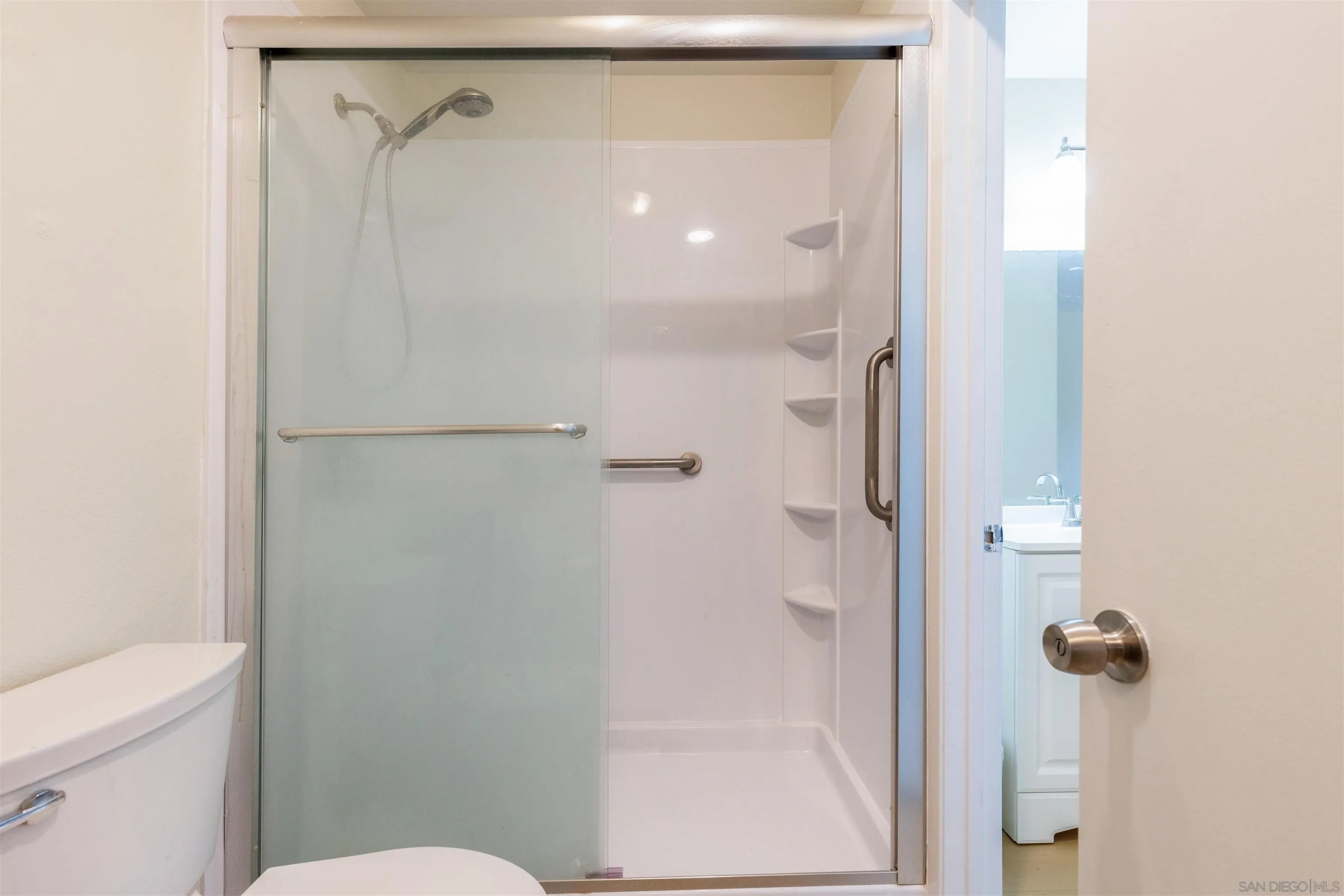 https://cdn.realtyfeed.com/cdn/127/250018614/00ef1a66e7a93188a3a9595ad6cf7662.webp