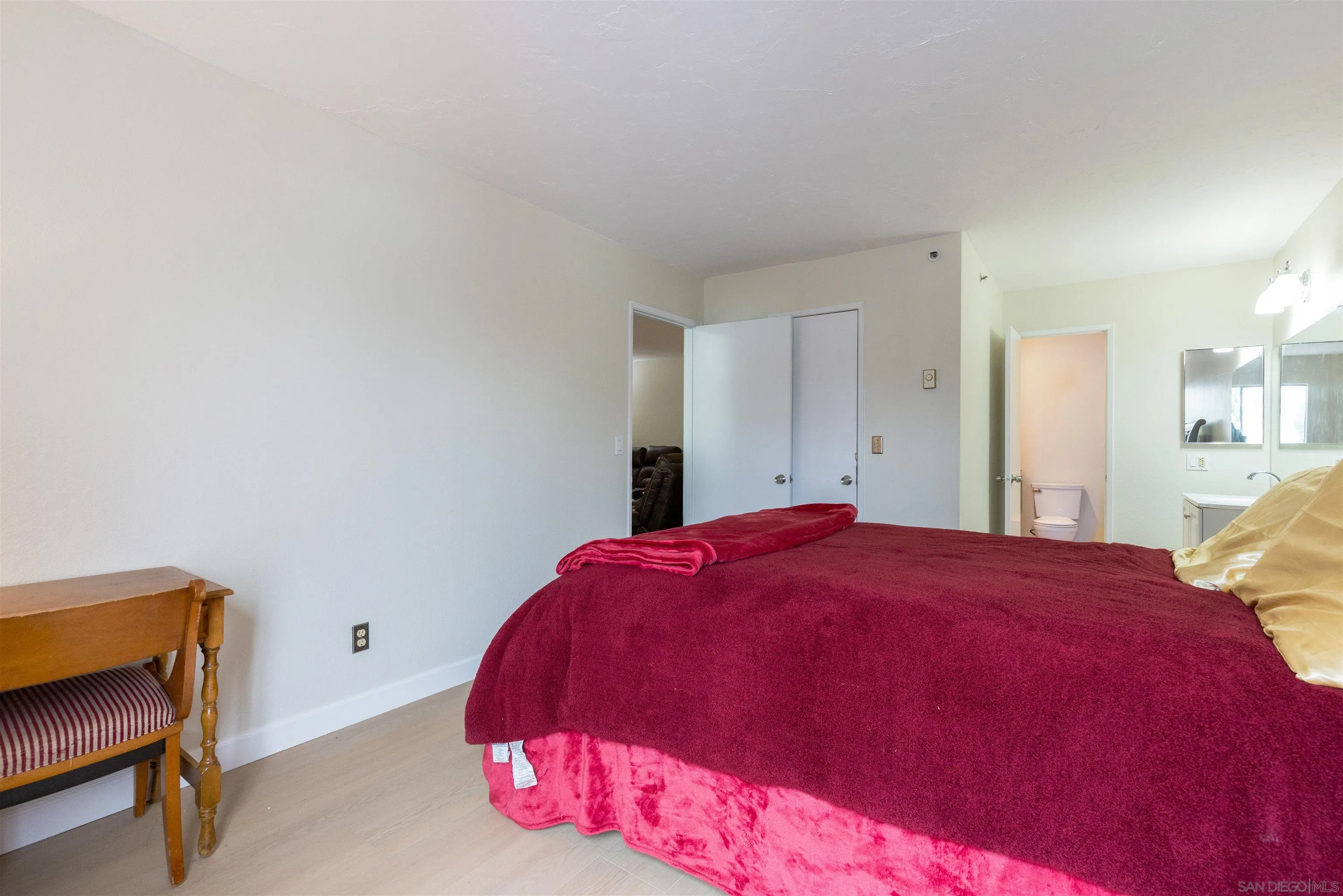 https://cdn.realtyfeed.com/cdn/127/250018614/1df89b2ce4b7b57cfebe15ed55dd678d.webp