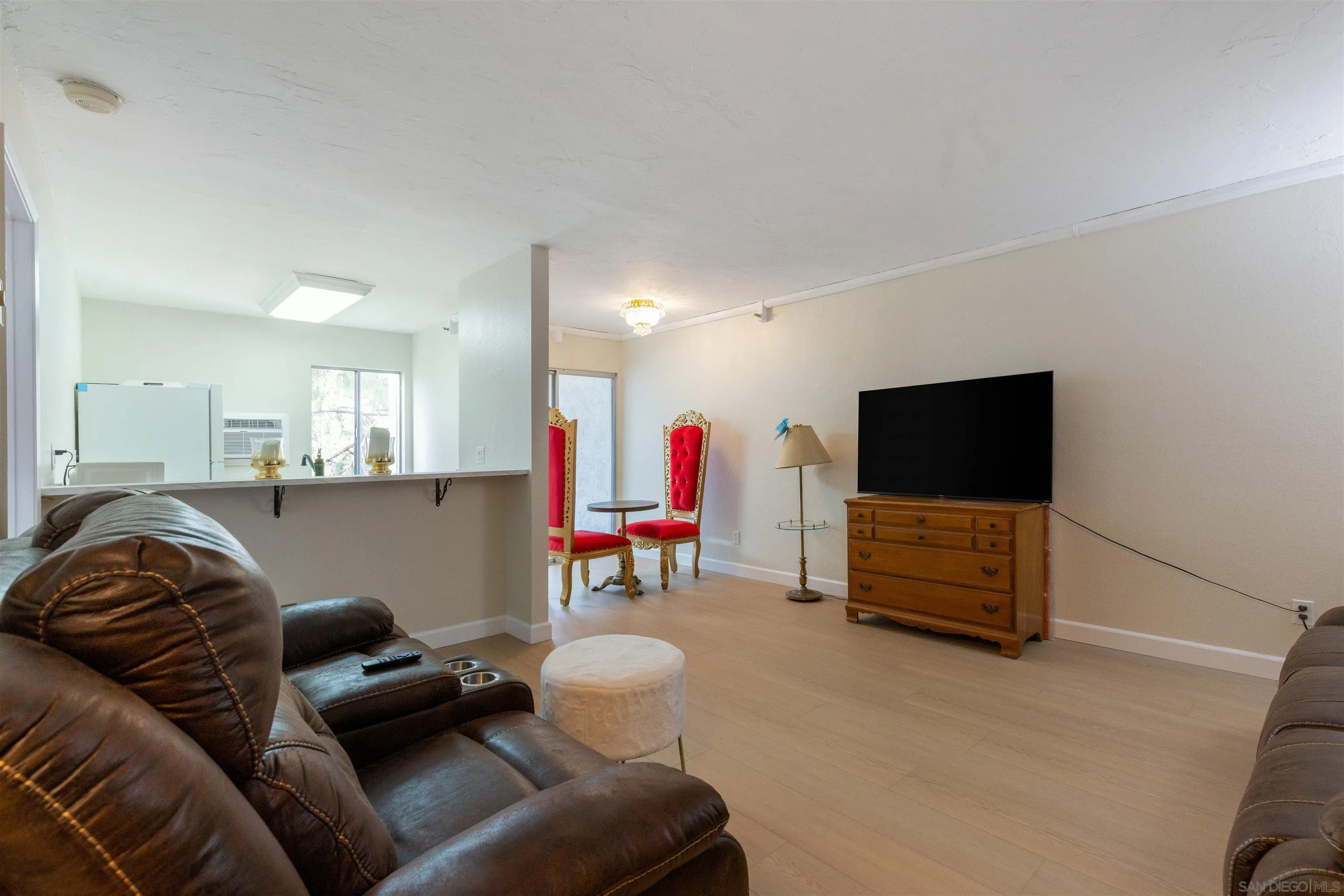https://cdn.realtyfeed.com/cdn/127/250018614/3976029bd5b74cd40b0c6a2da0bad492.webp