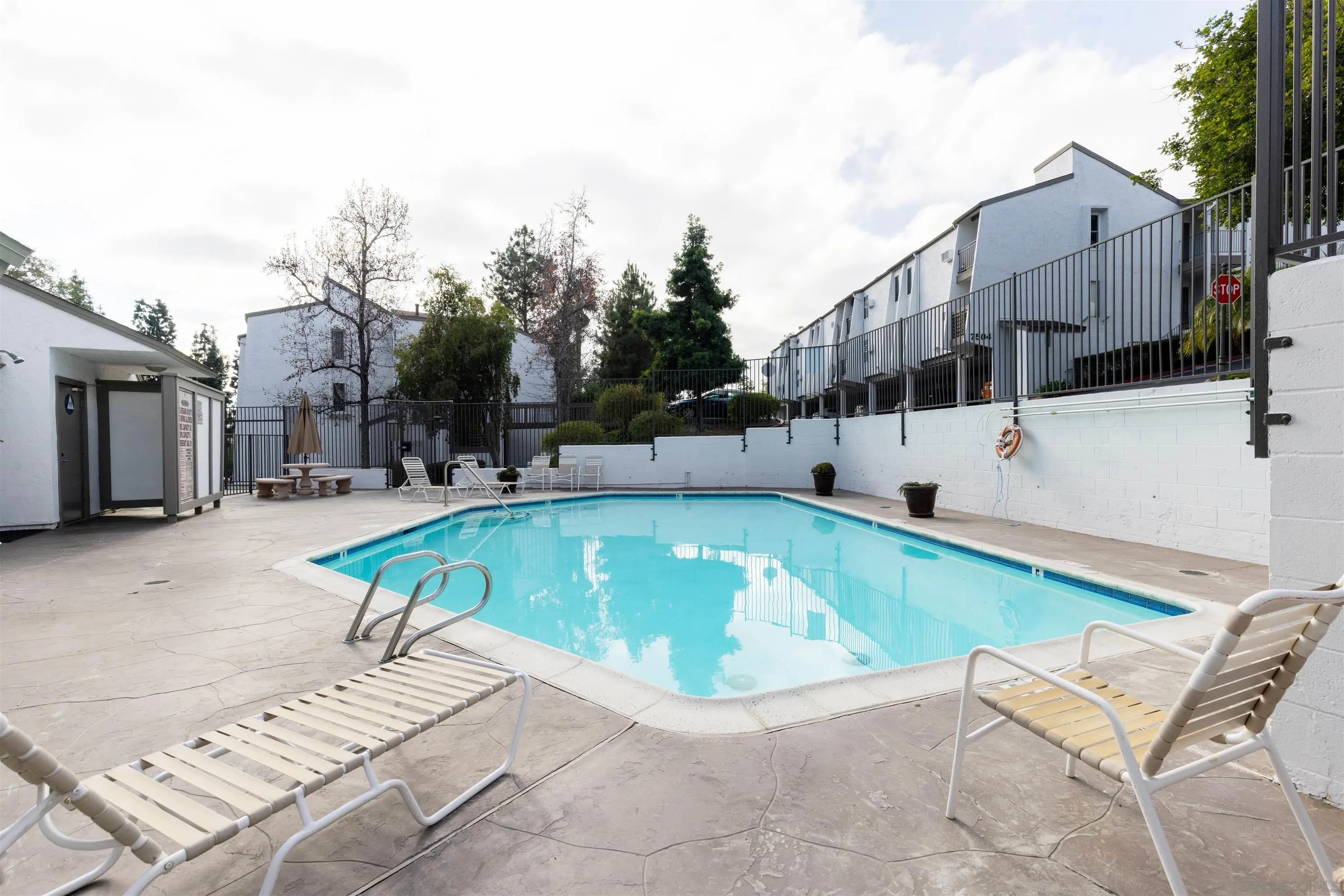 https://cdn.realtyfeed.com/cdn/127/250018614/610157006212562bbc75ab21b6e5fe14.webp