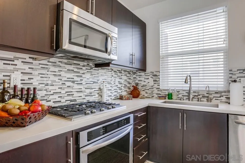 https://cdn.realtyfeed.com/cdn/127/250018742/cf3d645421393405e190b21b980afd7d.webp