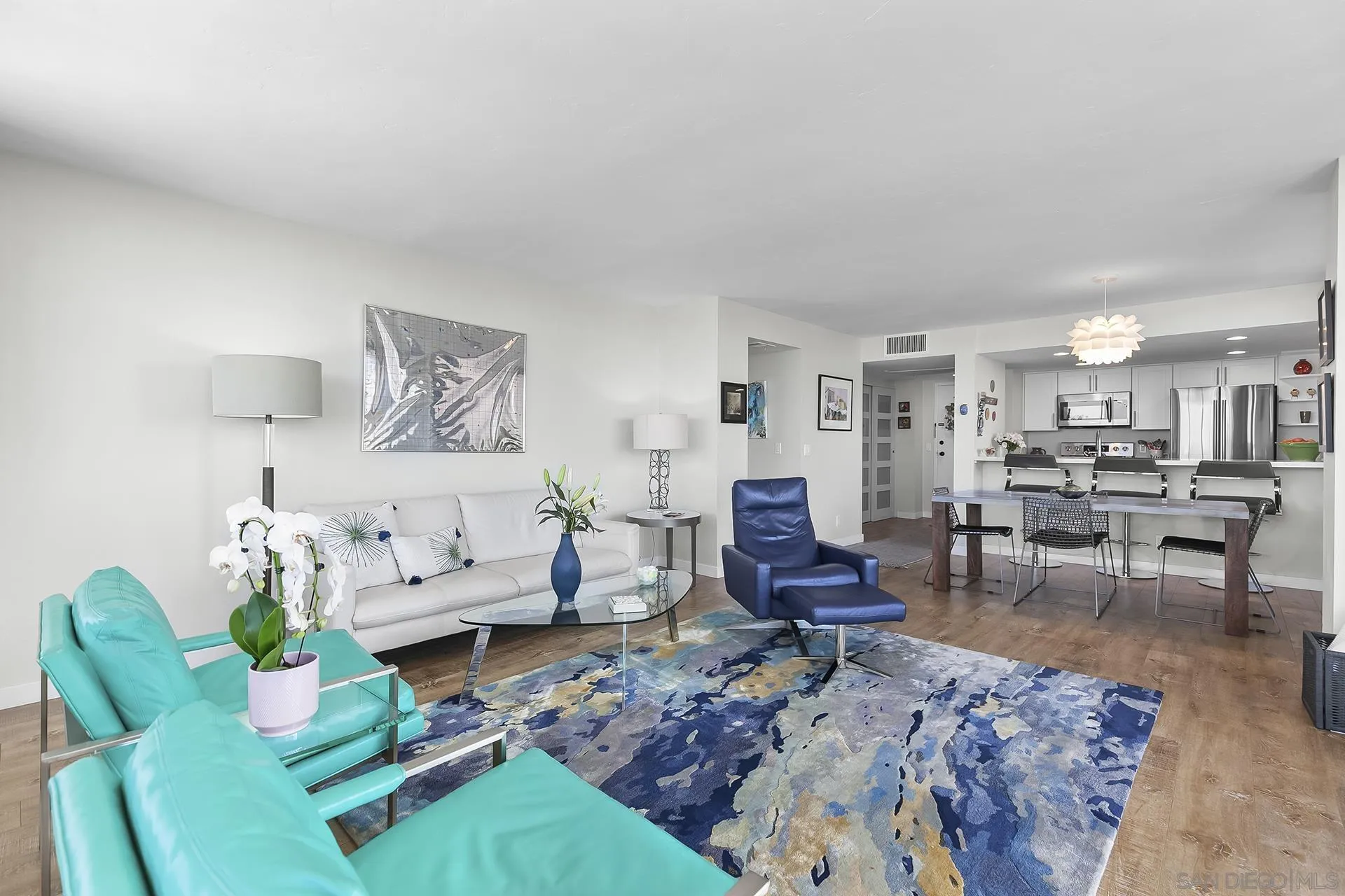 Photo #2: 250018915 Listing 