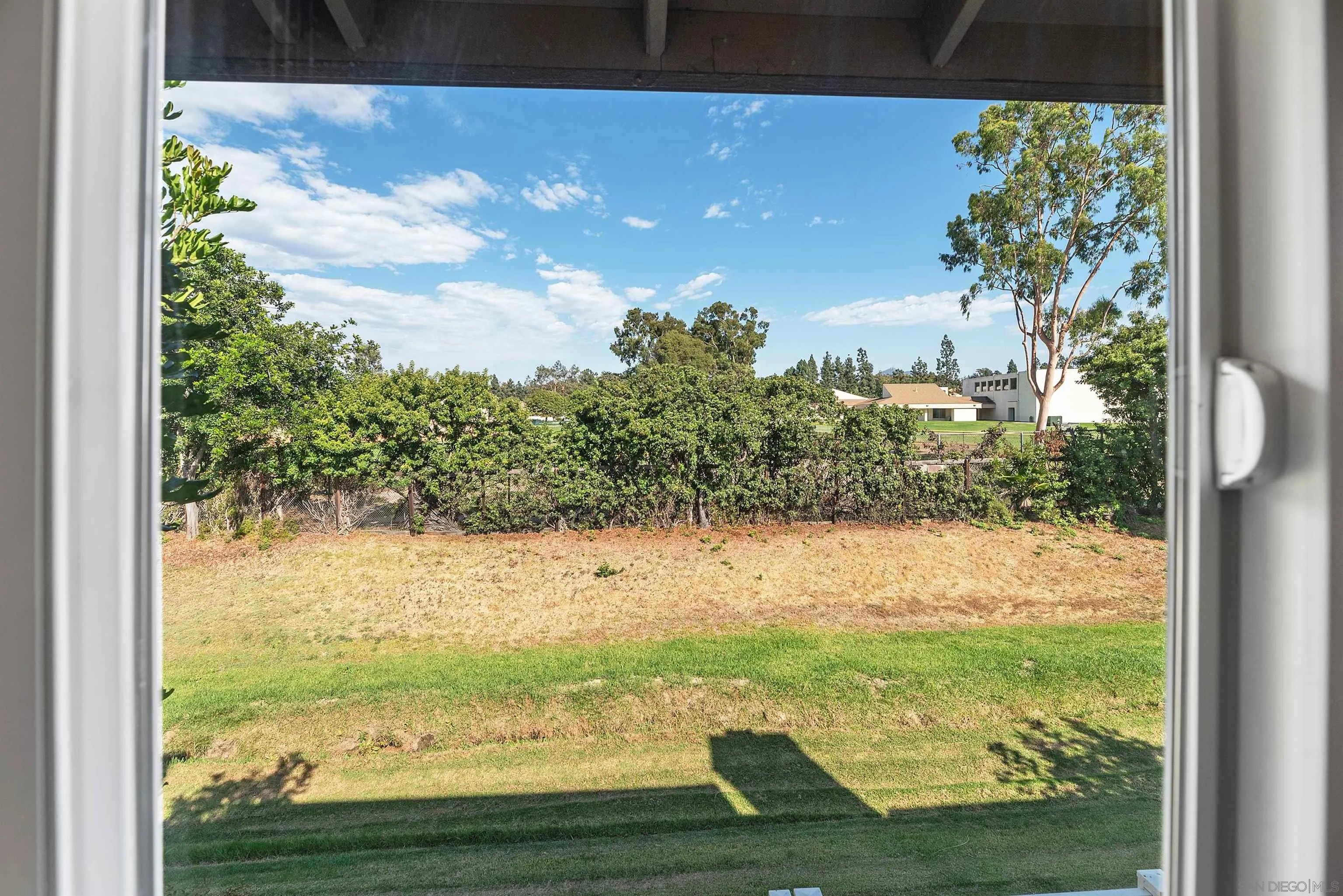 Photo #26: 250018940 Listing: Photo #26