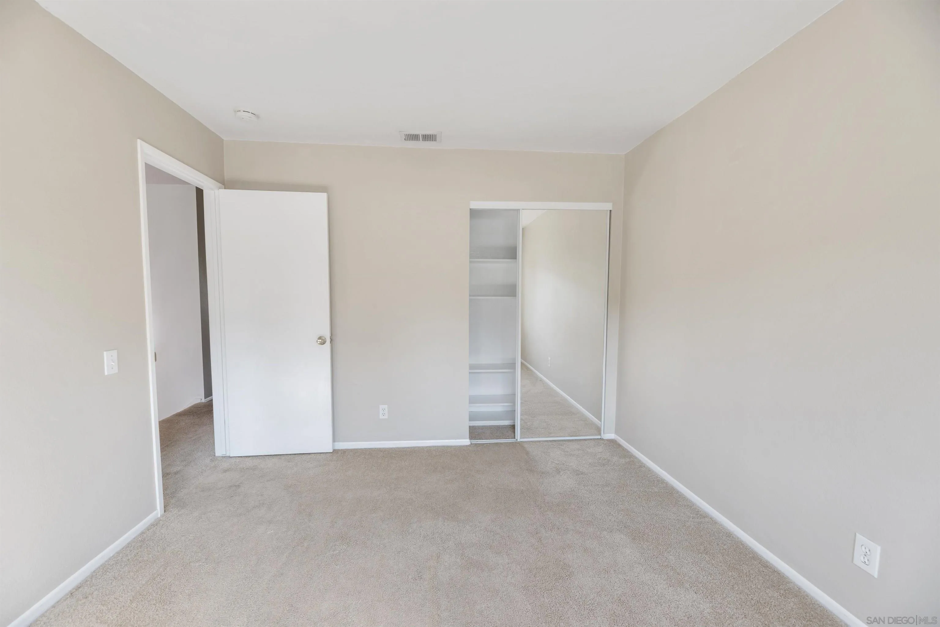 Photo #34: 250018940 Listing: Photo #34