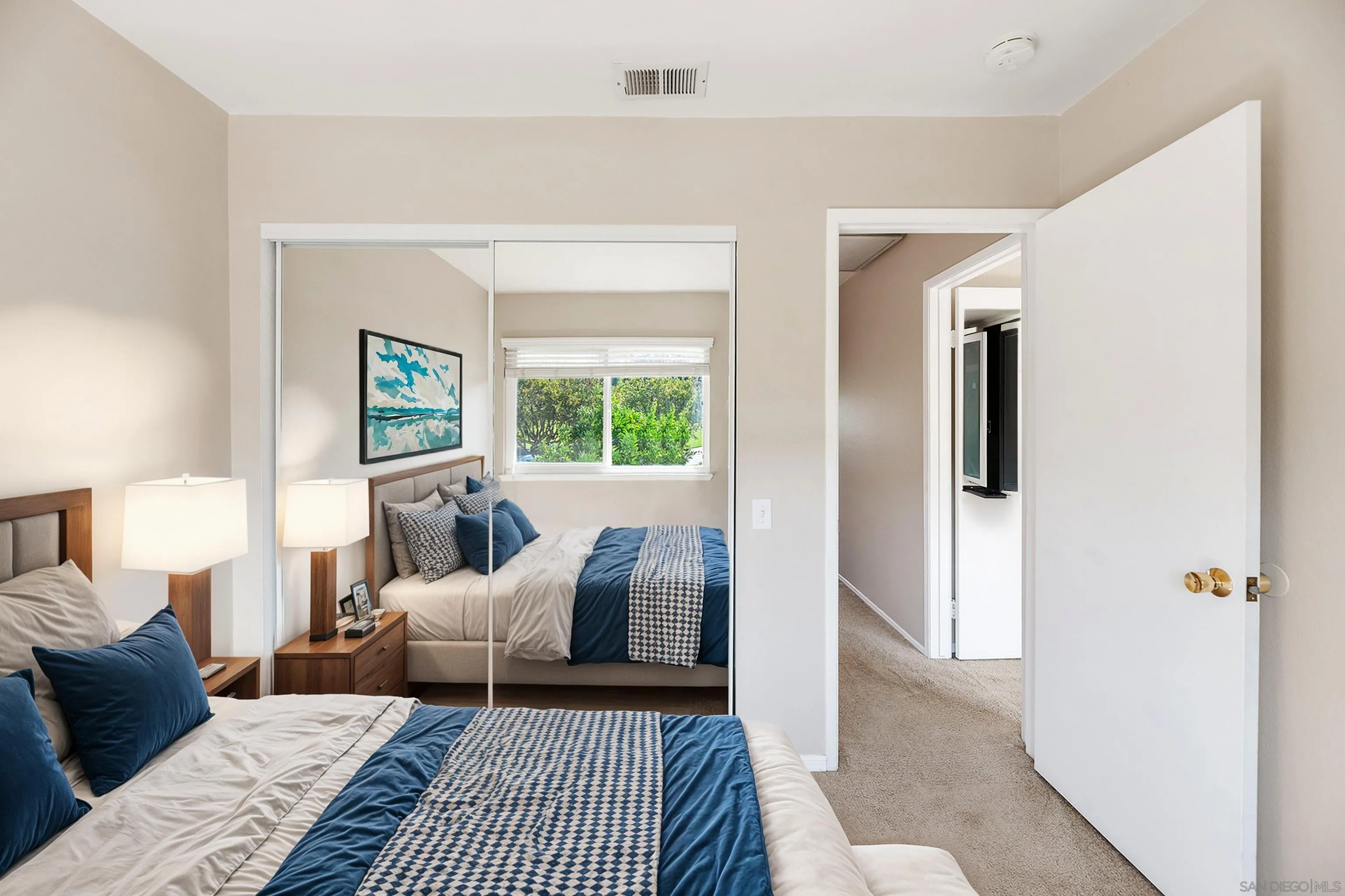 Photo #24: 250018940 Listing: Photo #24