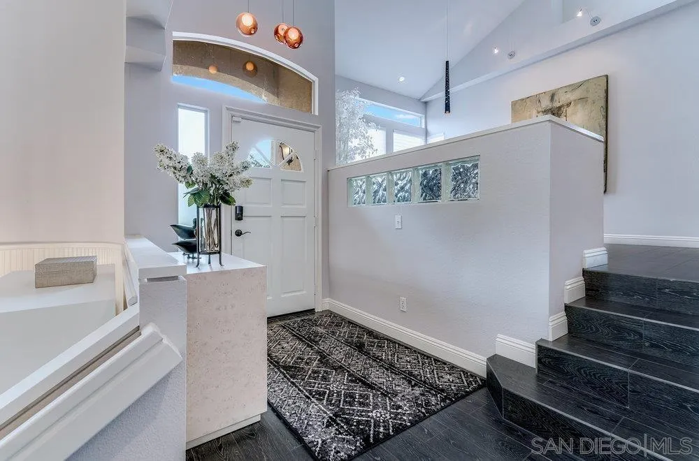 Photo #4: 250019007 Listing 