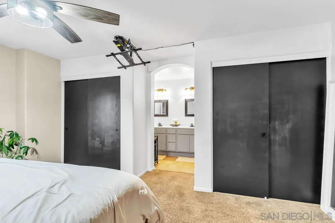 https://cdn.realtyfeed.com/cdn/127/250019014/72e42833cea23bed9f676d2dc480bdb8.webp