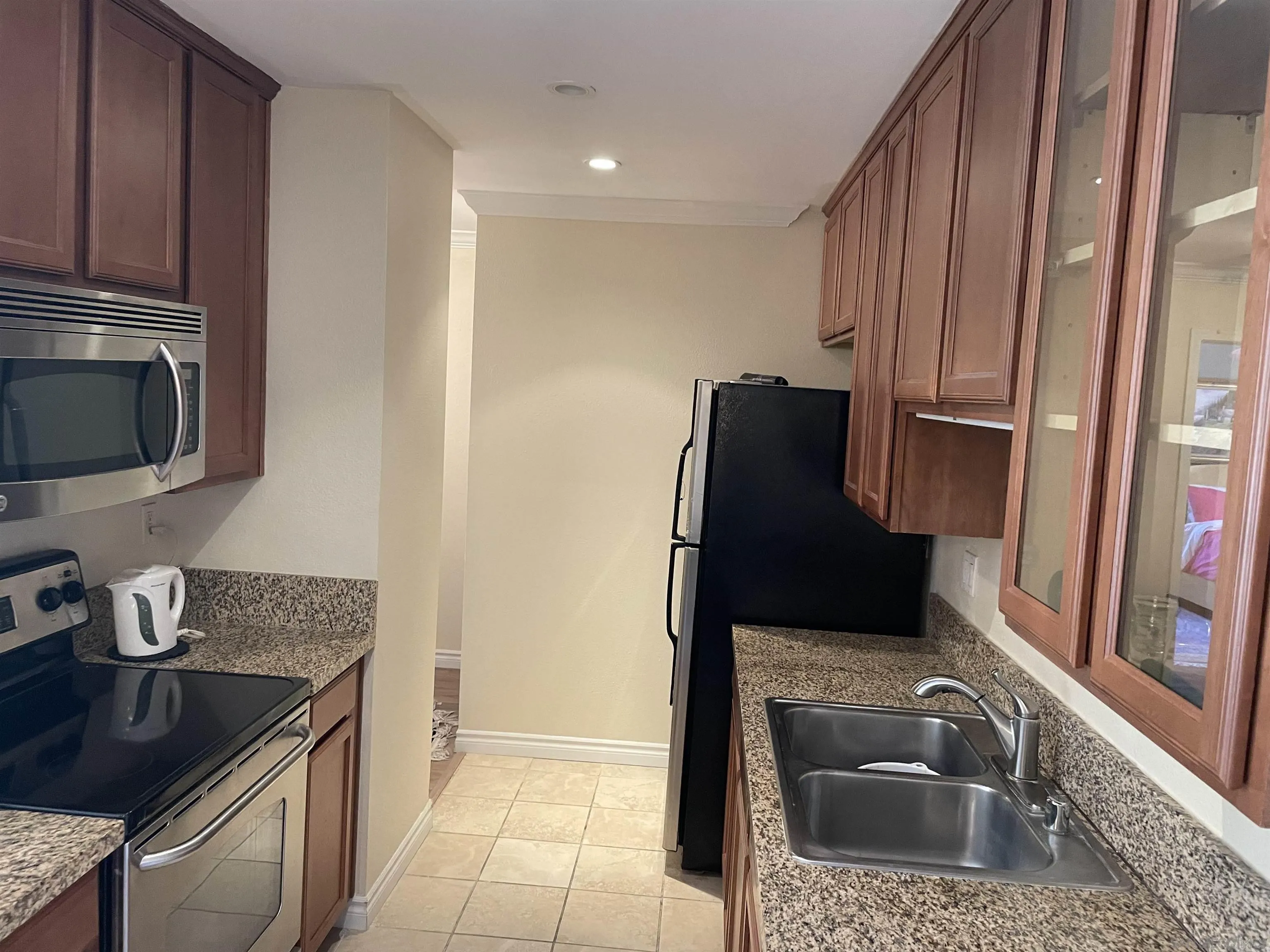 Photo #3: 250019038 Listing 